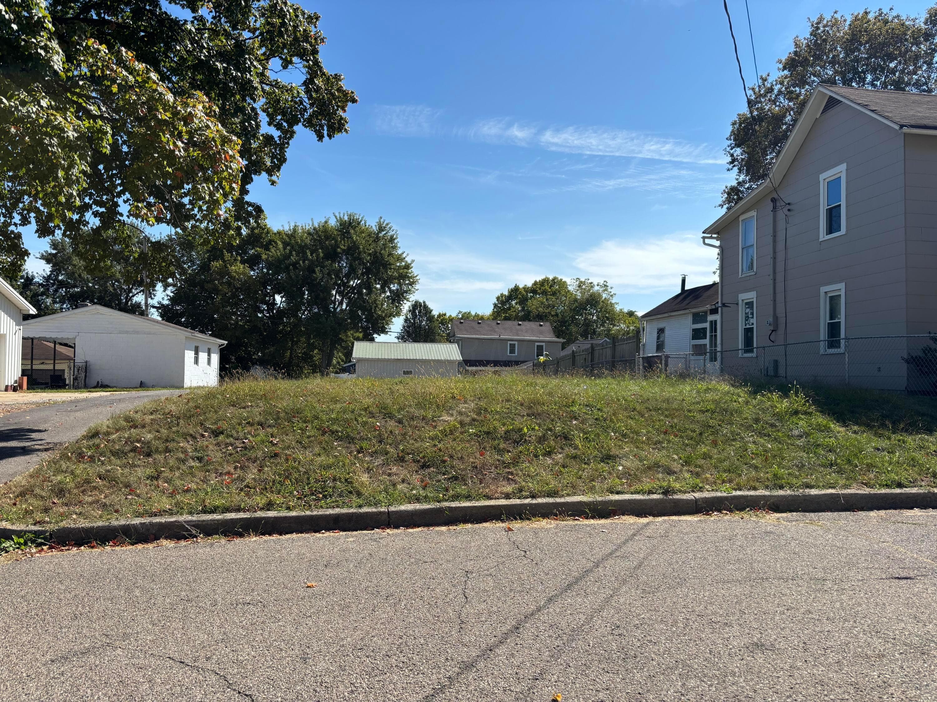 114-116 Cedar Avenue — photo 1 of 5