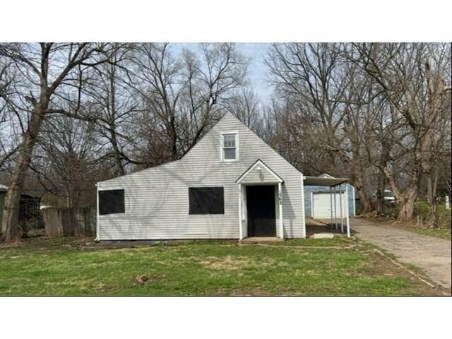 562 Ashwood Road
