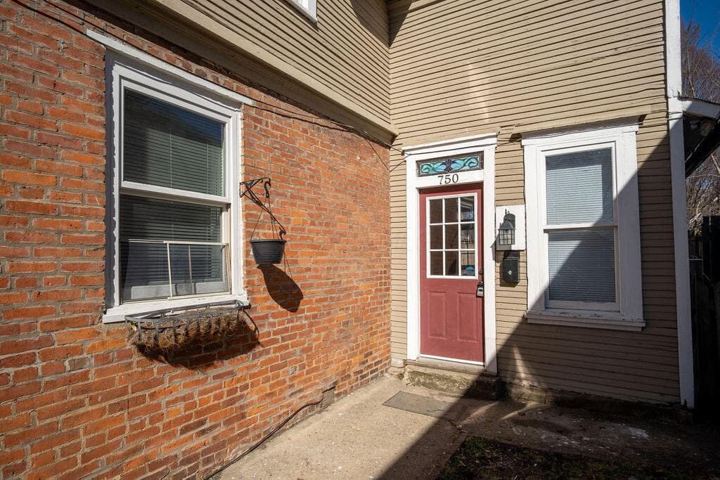 750 3rd Street