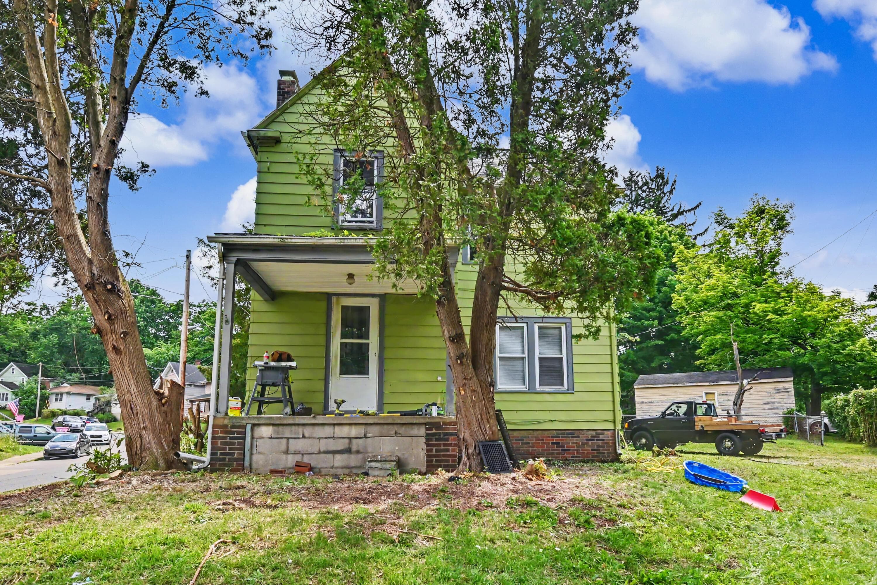221 Penn Avenue — photo 1 of 21
