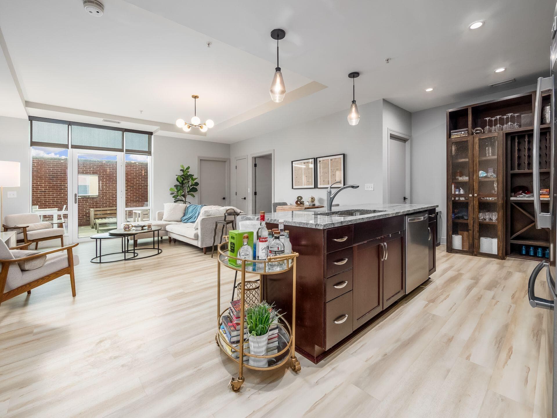 1145 High Street — photo 1 of 23