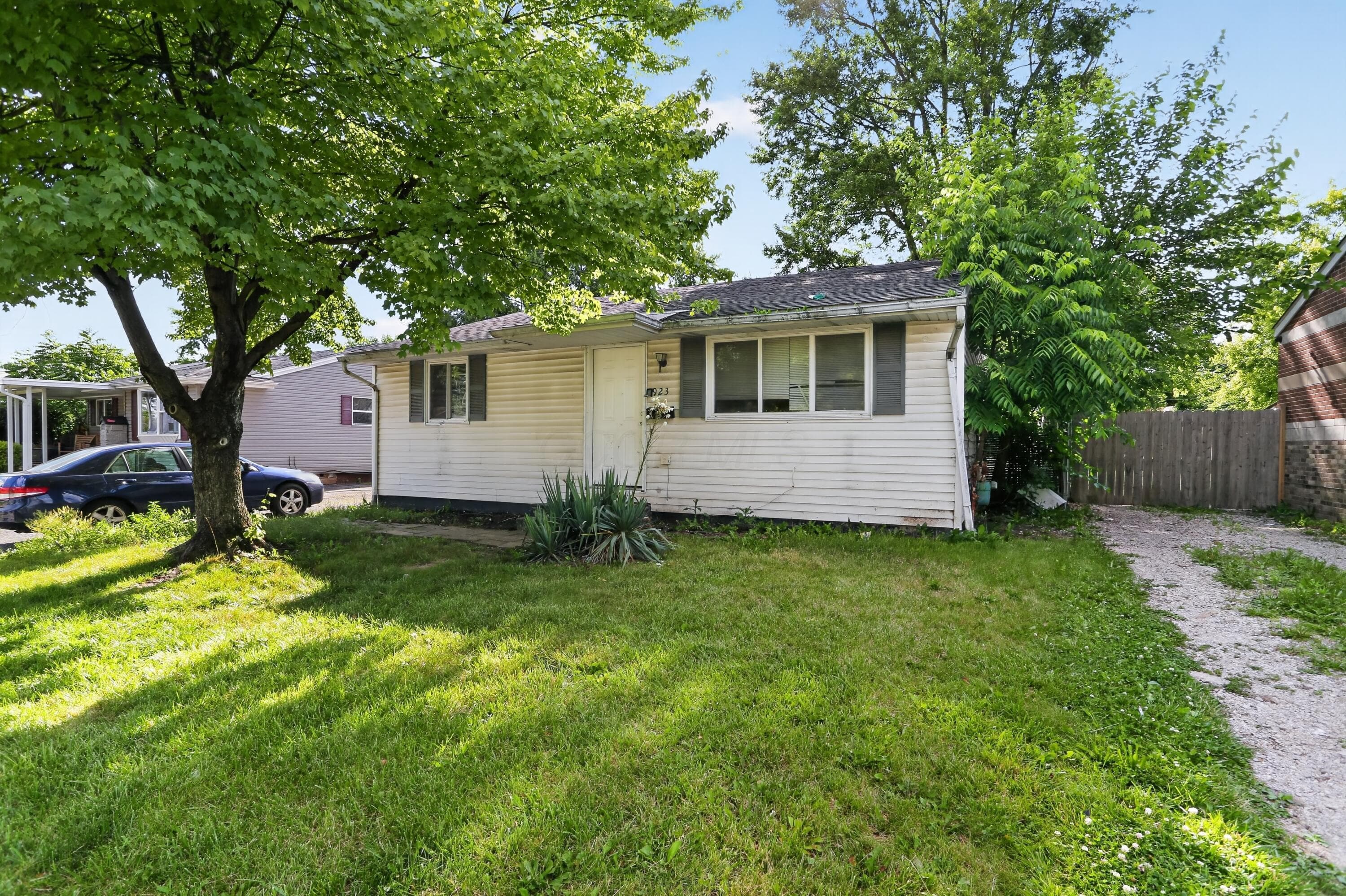 923 Wedgewood Drive