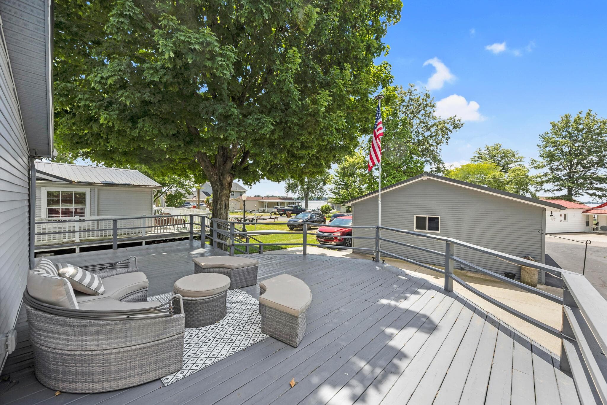 13923 Woll Drive