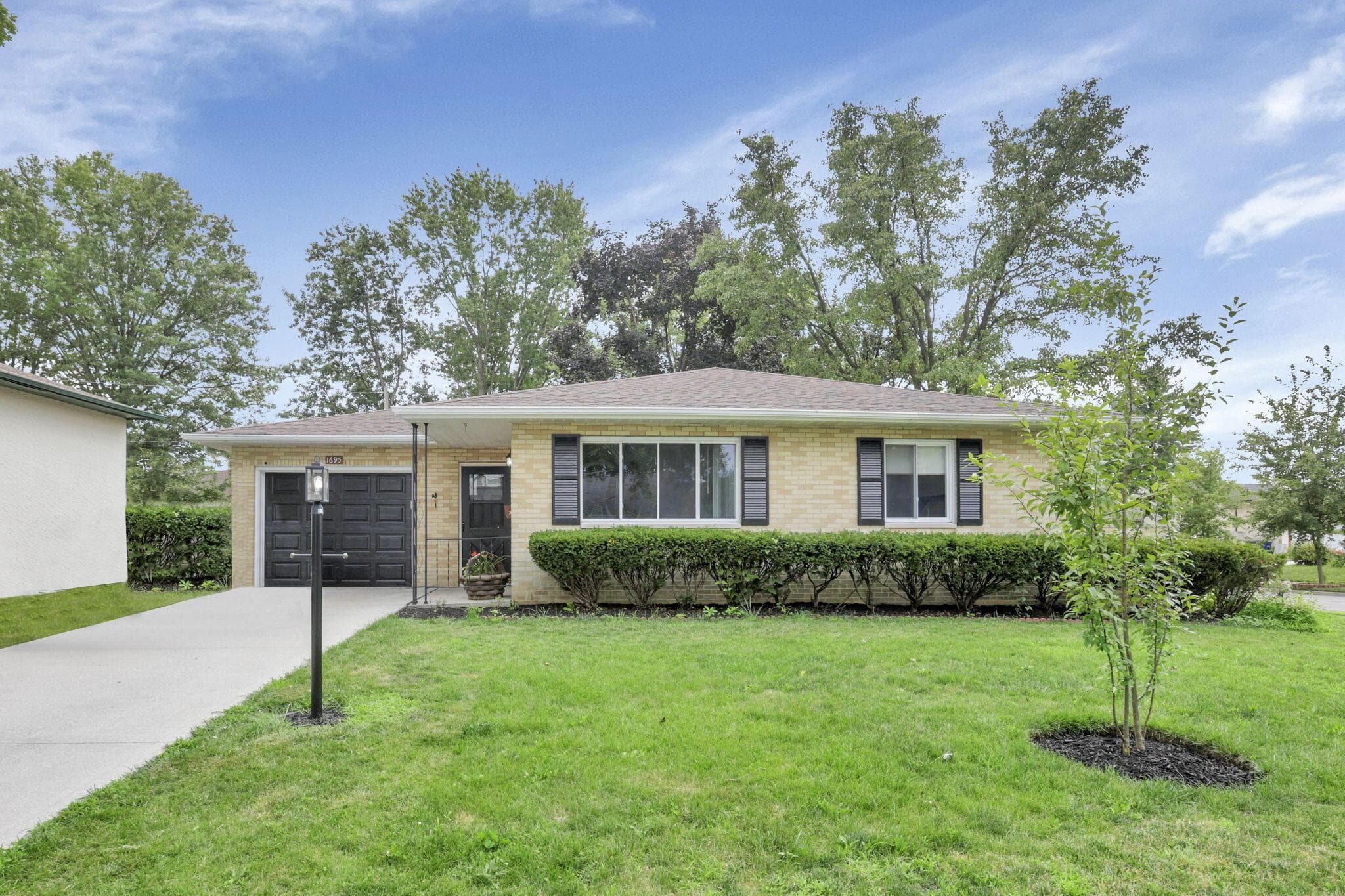 1695 Rocky Pine Loop — photo 1 of 29