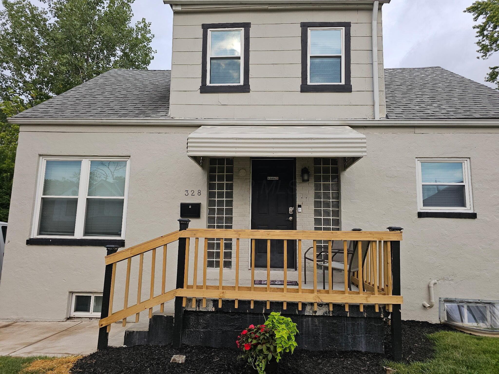 328 Oakley Avenue — photo 1 of 14