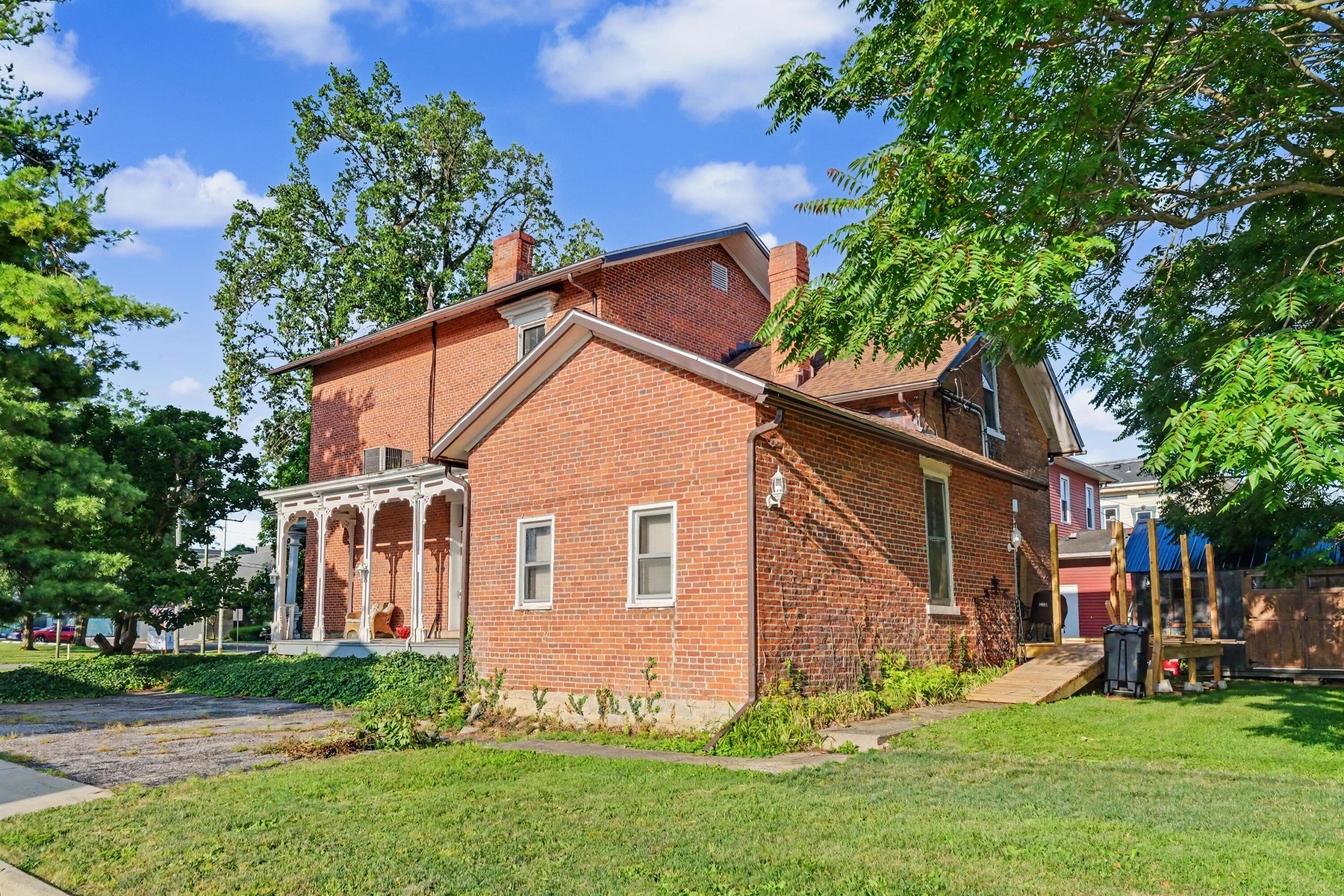 334 Center Street