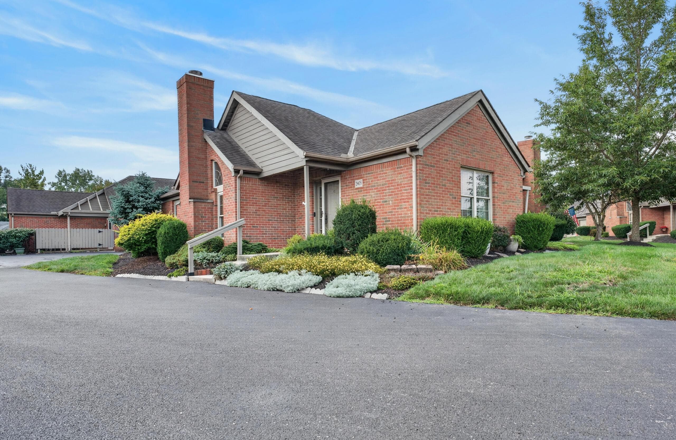 2405 Sportsman Drive — photo 1 of 30