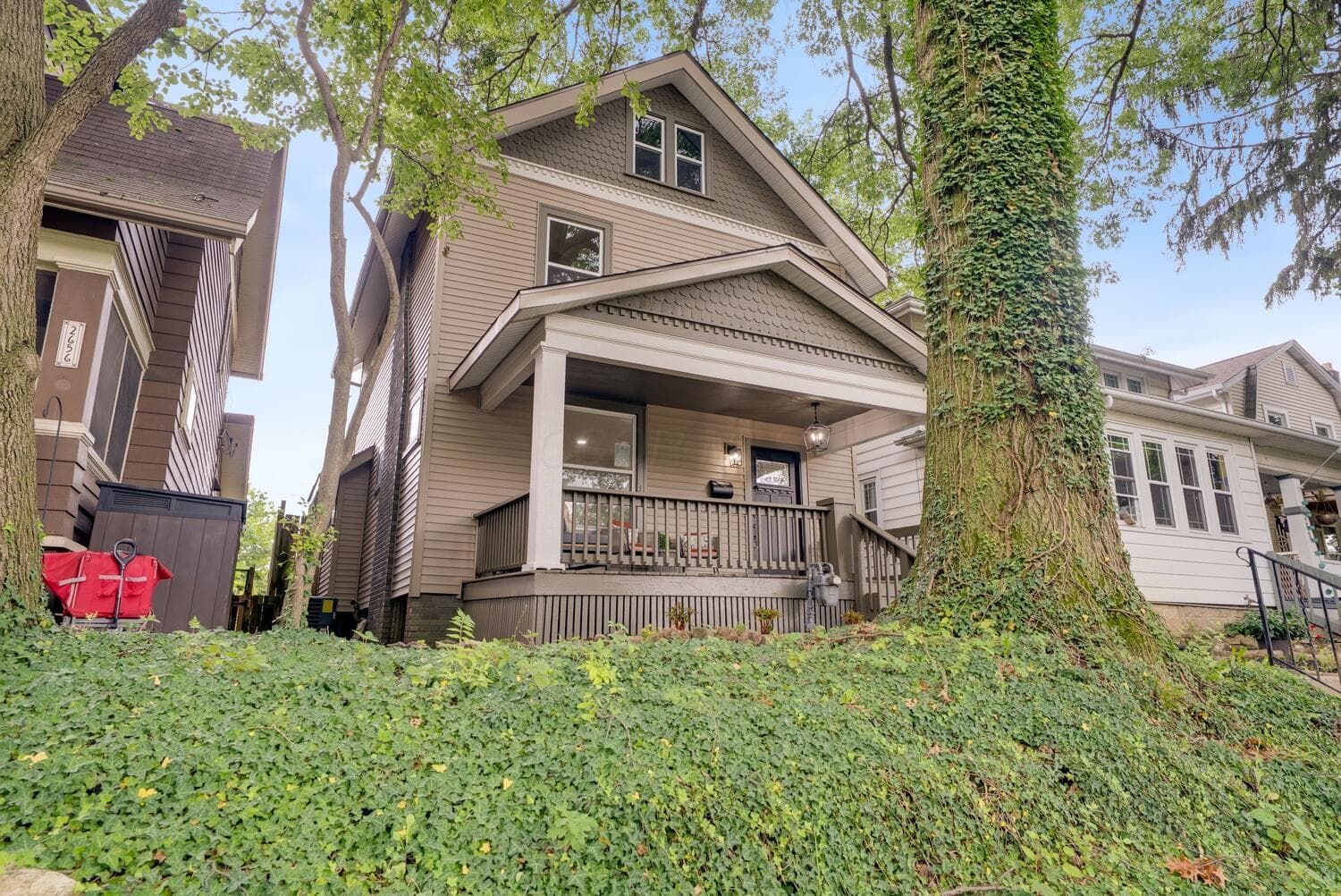 2652 Glenmawr Avenue — photo 1 of 67
