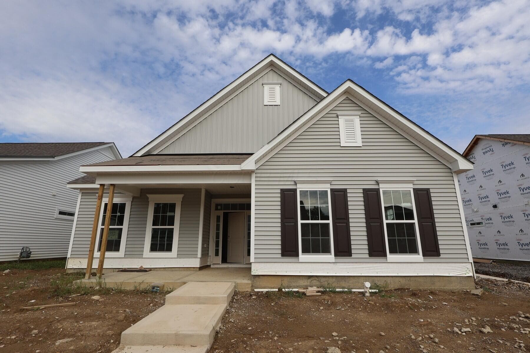 4533 Corsican Loop — photo 1 of 16