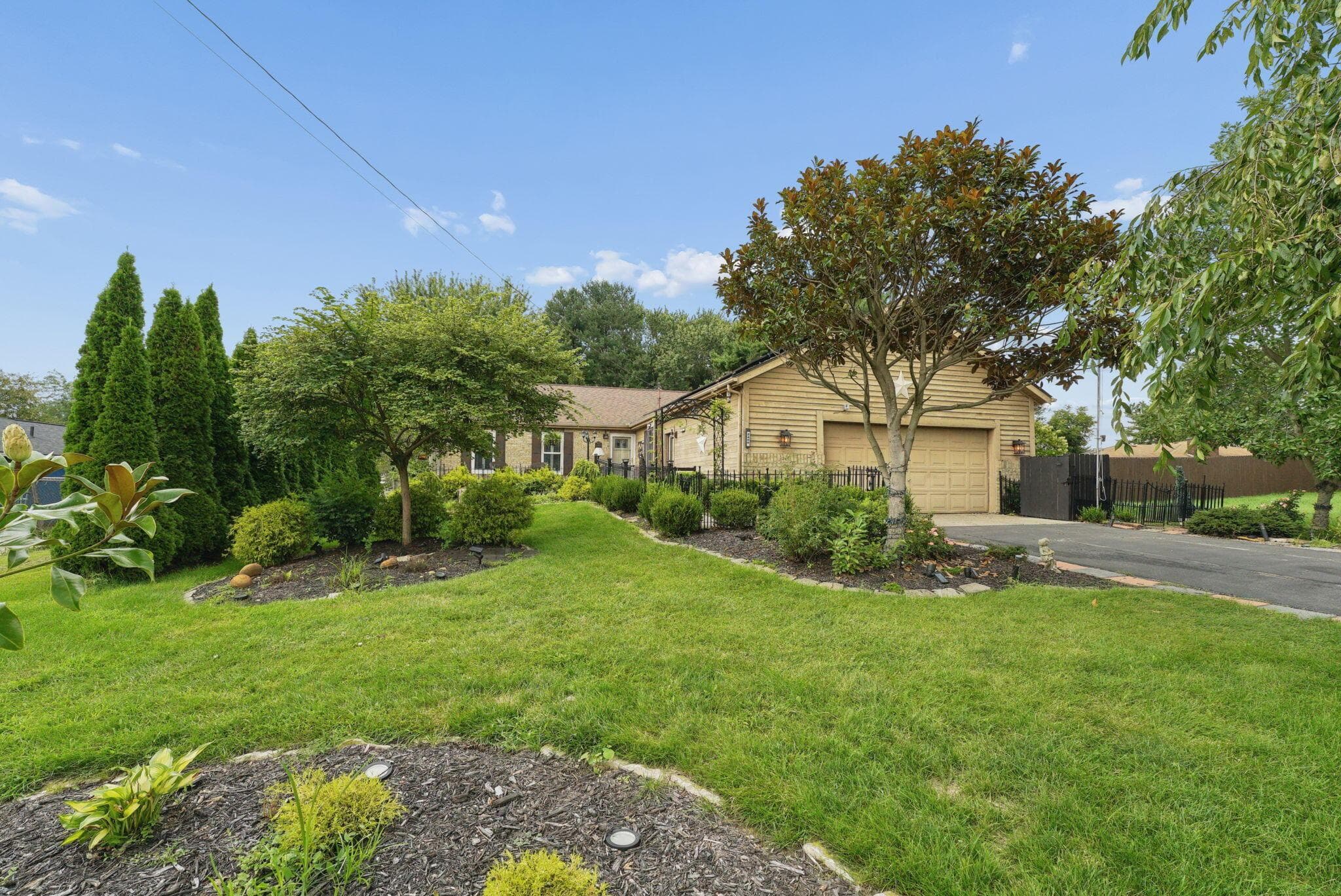 2400 Yuma Drive