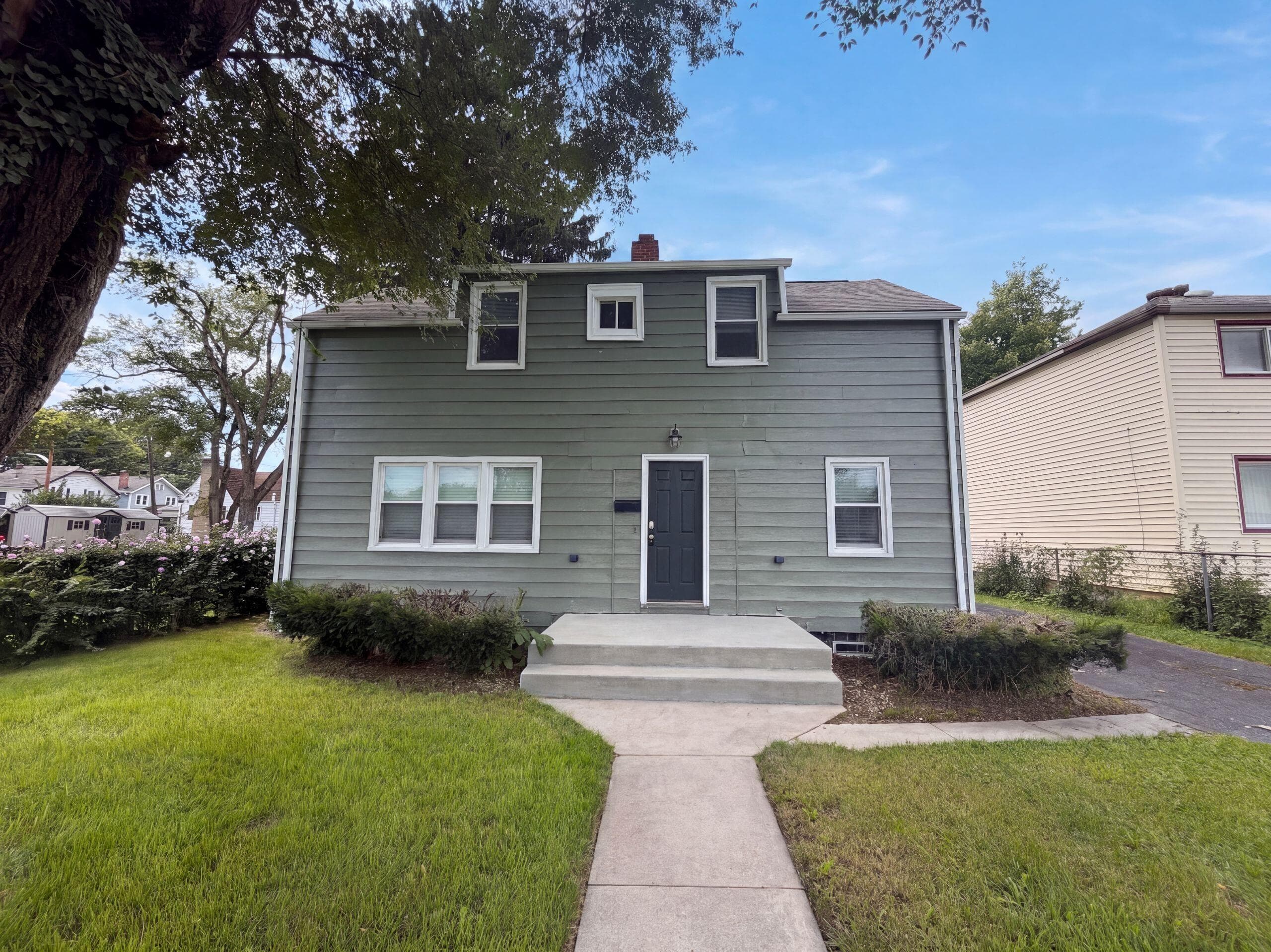 601 Rhoads Avenue — photo 1 of 21