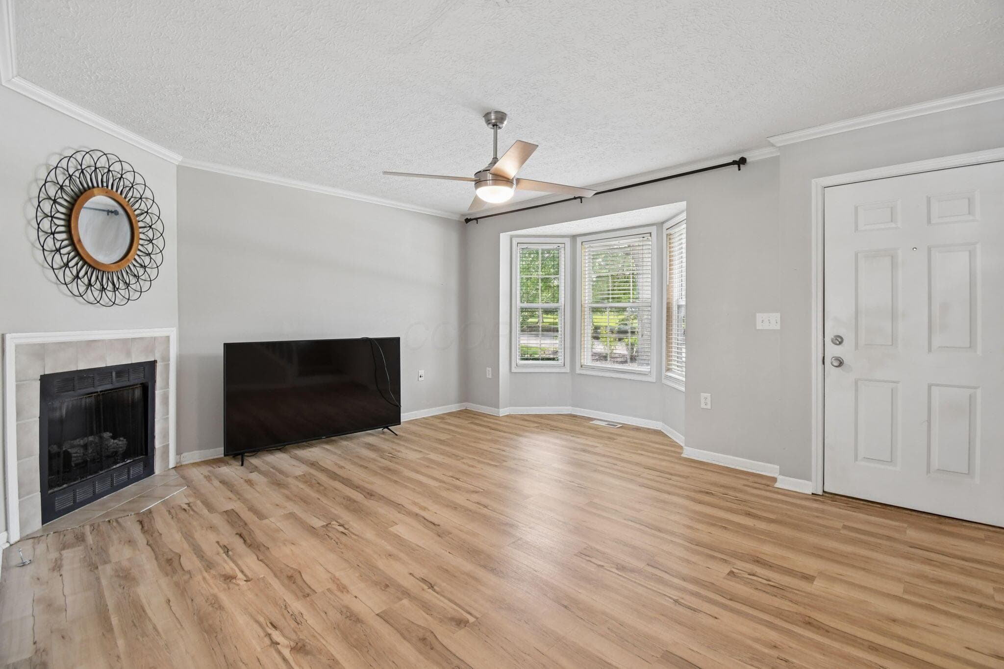 3067 Glenloch Circle — photo 1 of 23