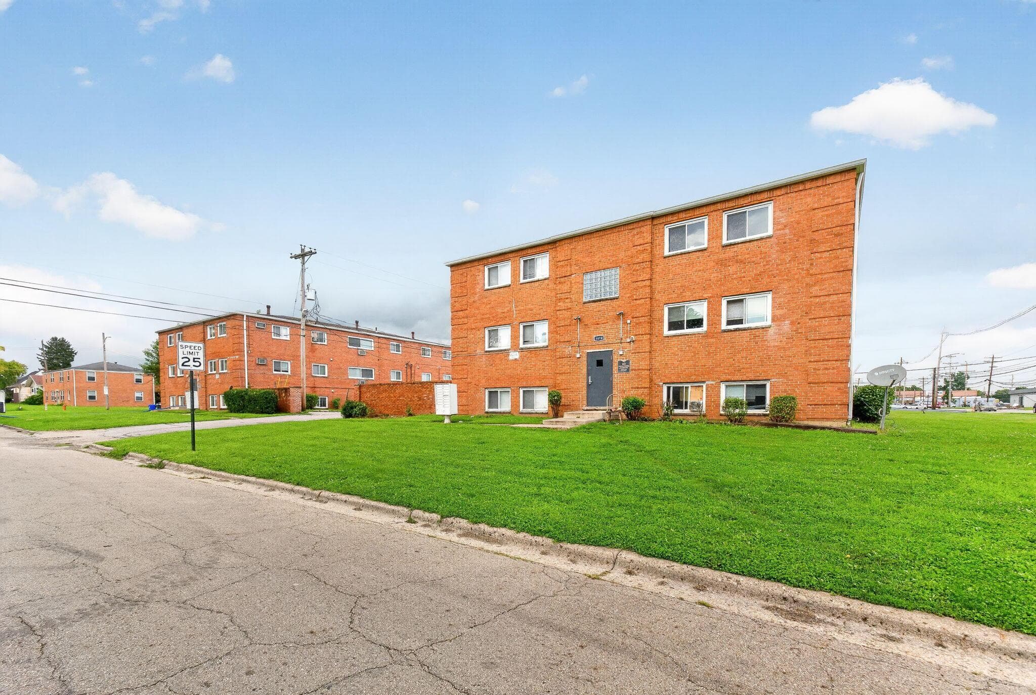 3656-3670 Seabrook Avenue — photo 1 of 48