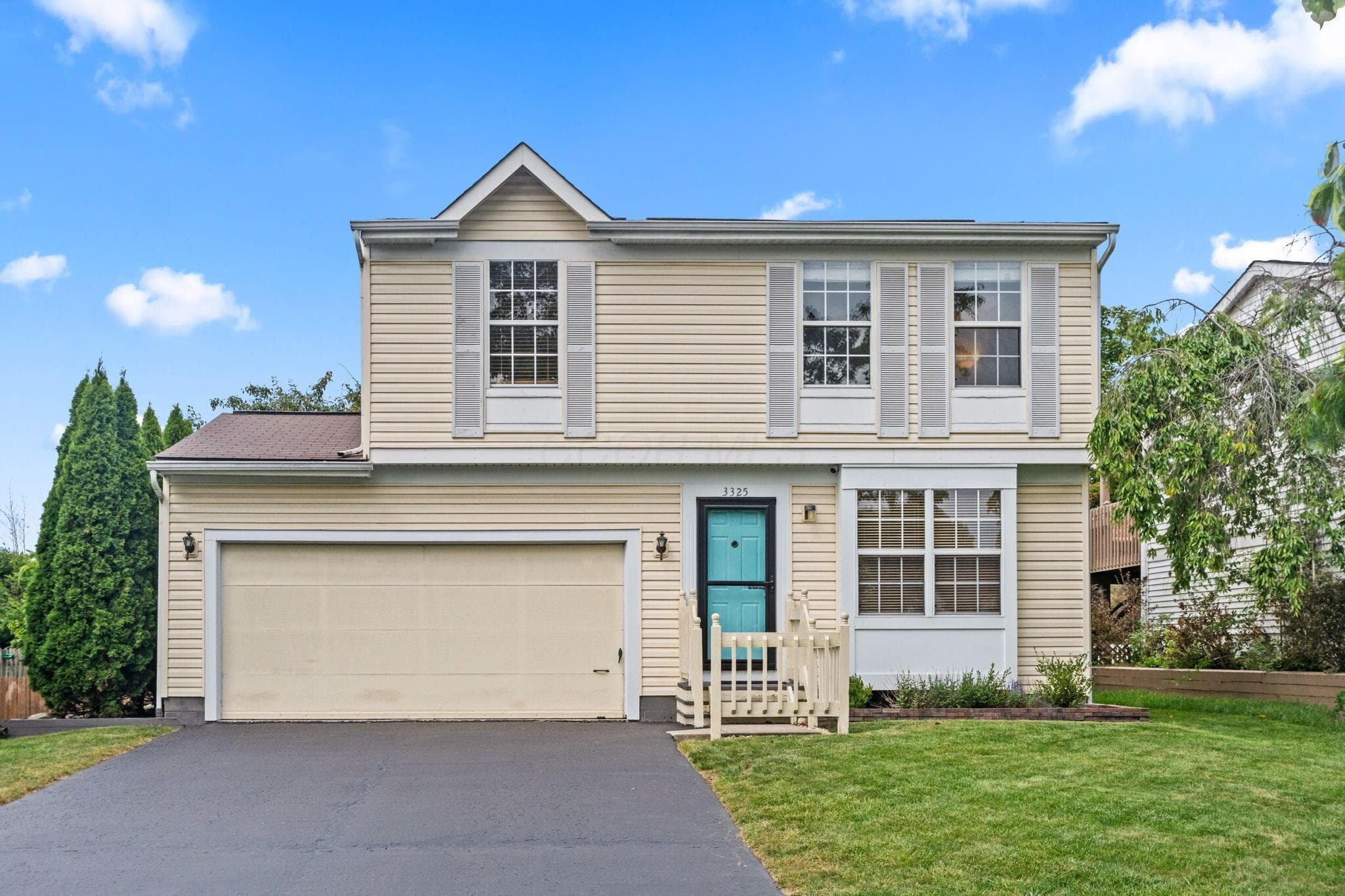 3325 Paradise Avenue — photo 1 of 39