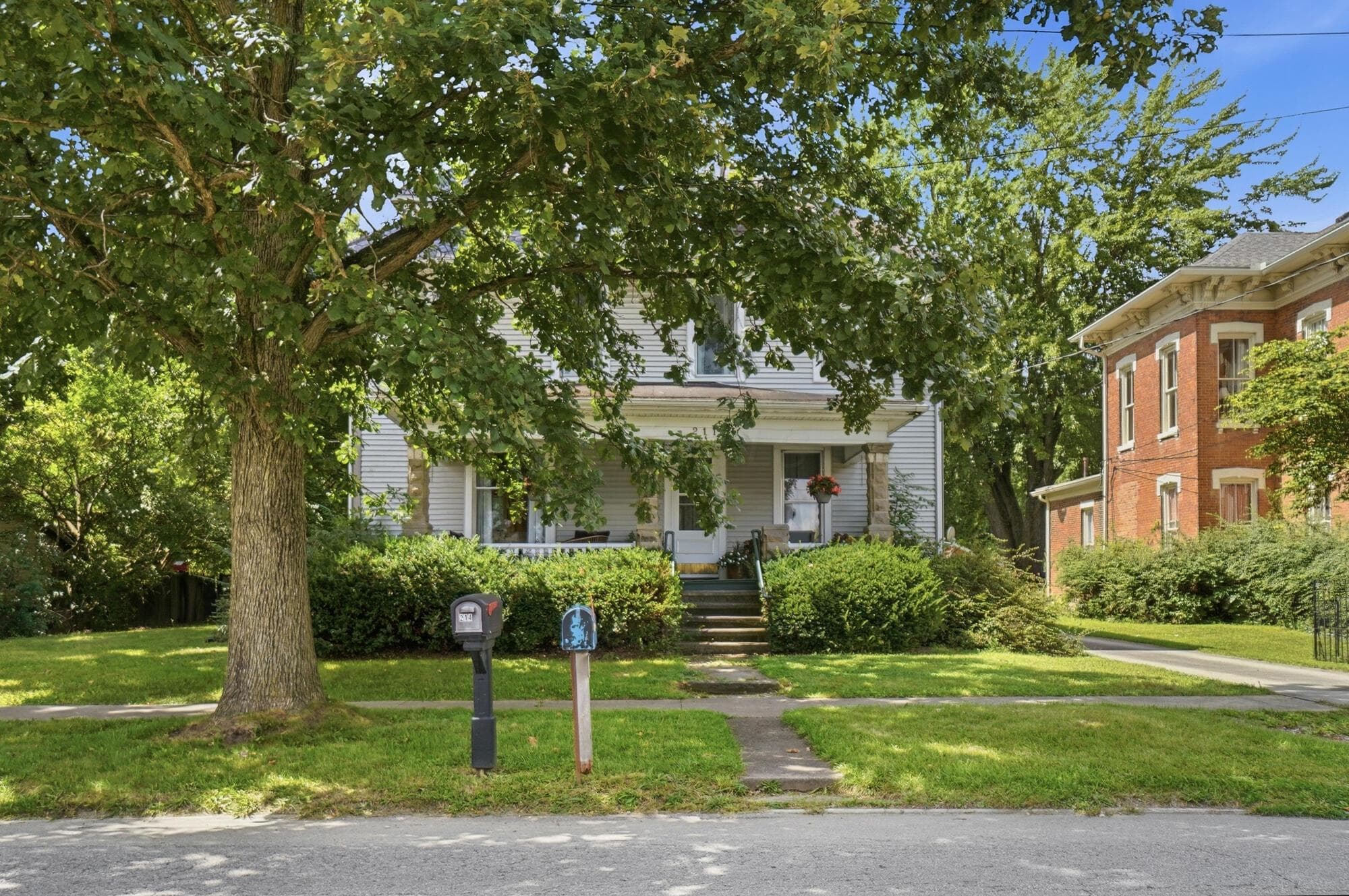 211 Main Street