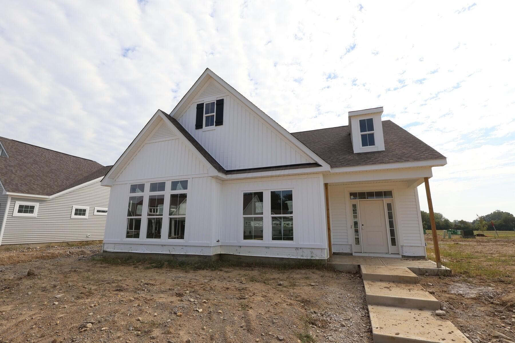 4529 Corsican Loop — photo 1 of 14