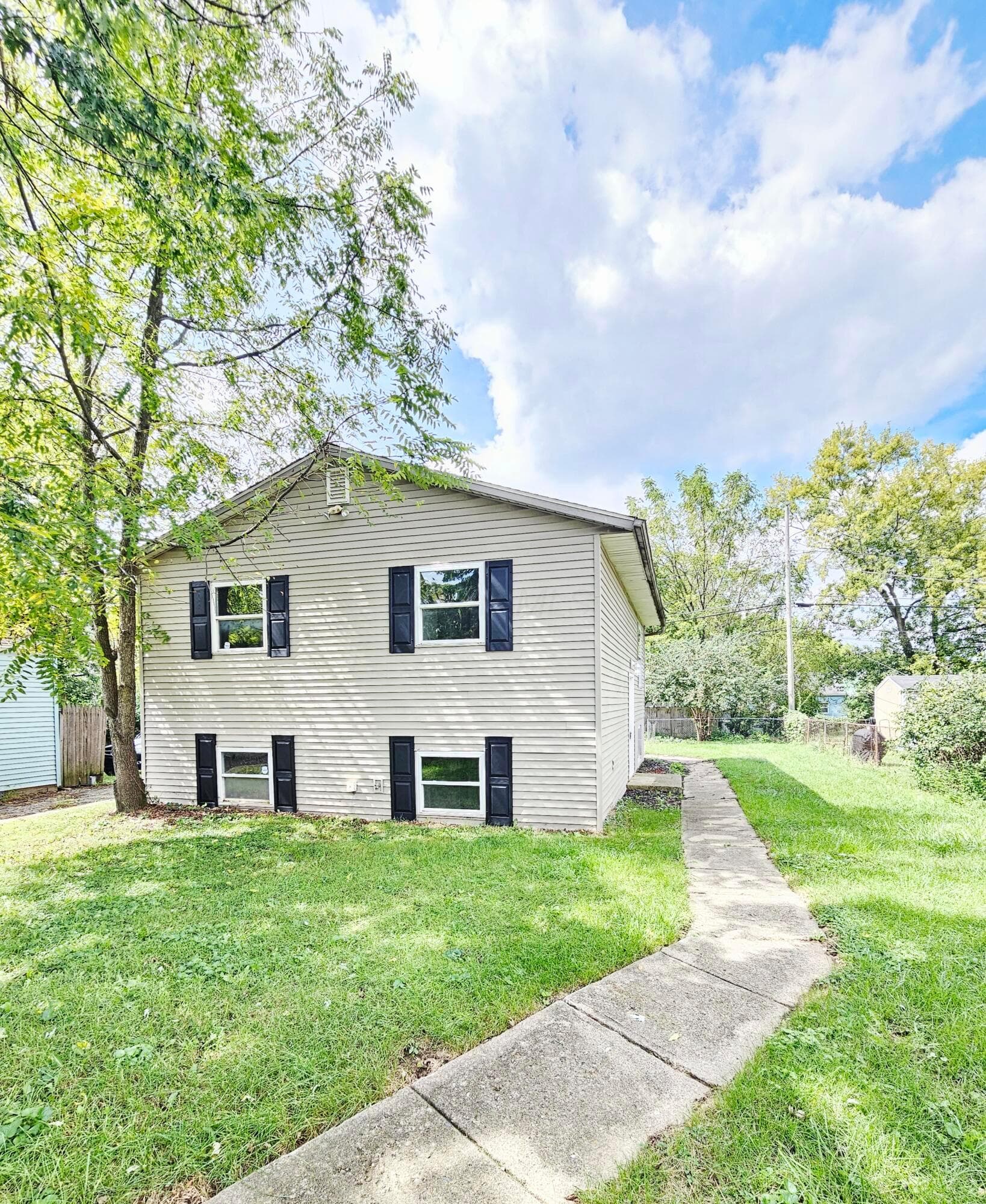 2779 Mcguffey Road — photo 1 of 52