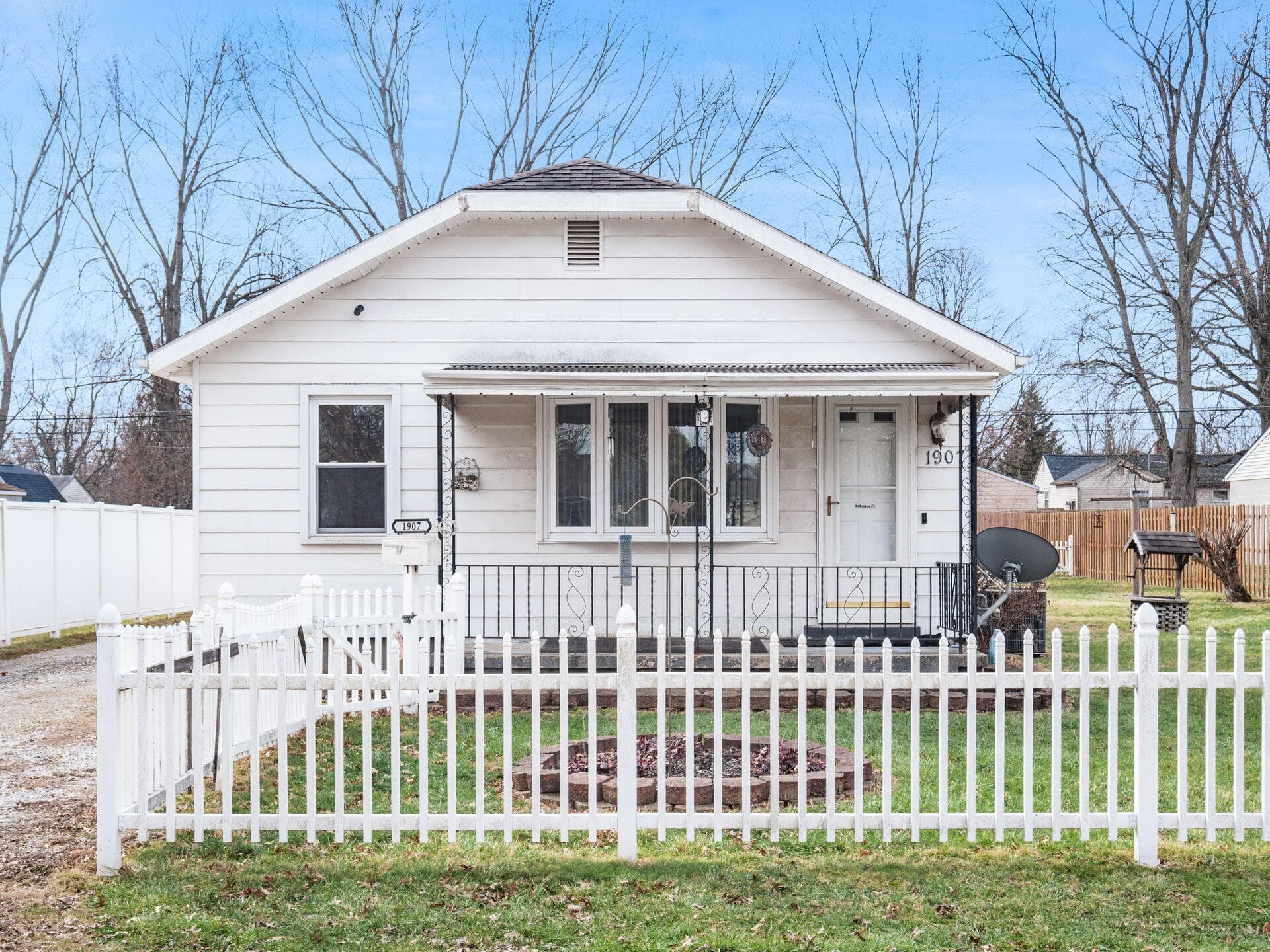 1907 Sale Road — photo 1 of 33
