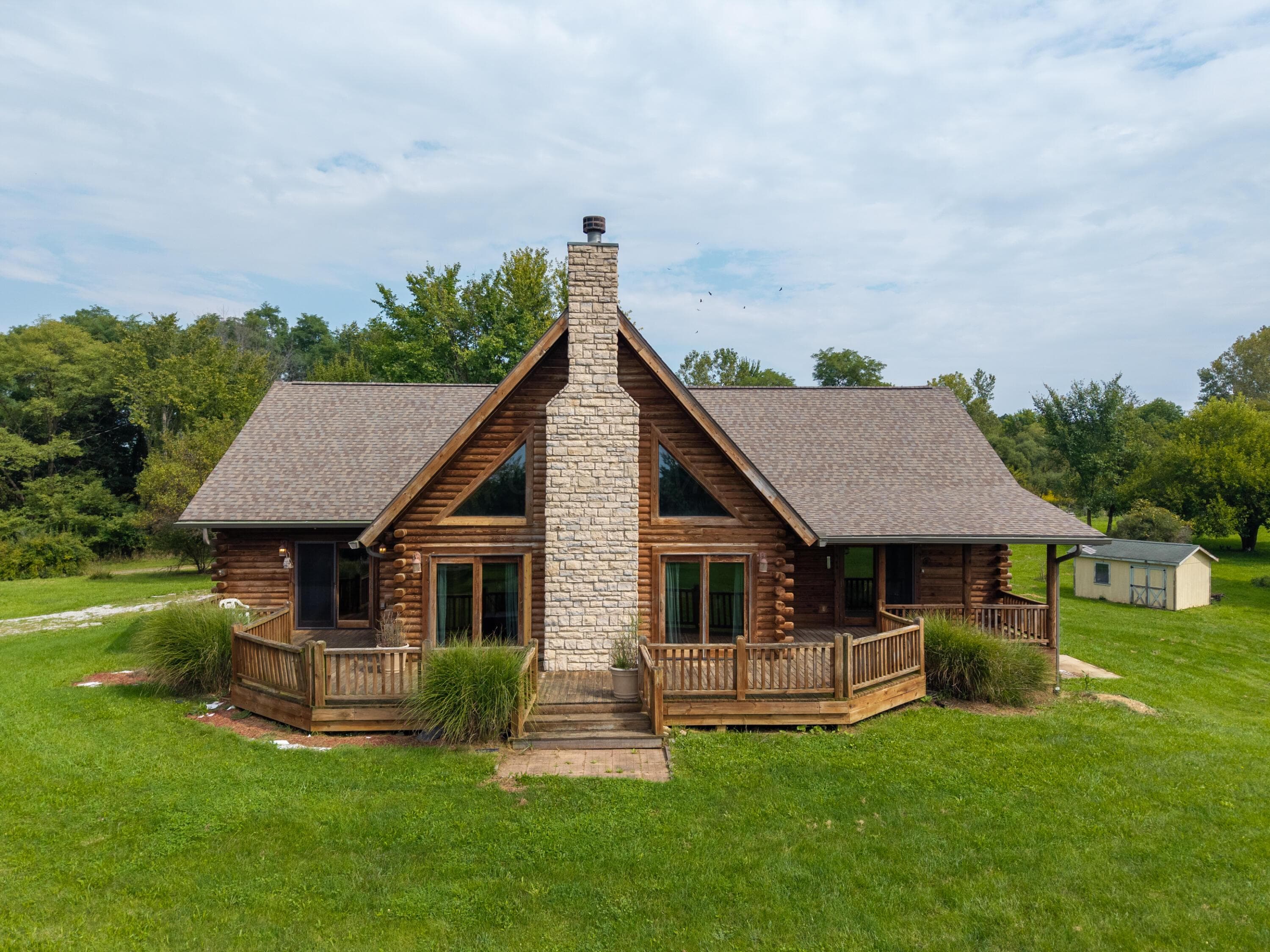 33 Township Road 16 — photo 1 of 66