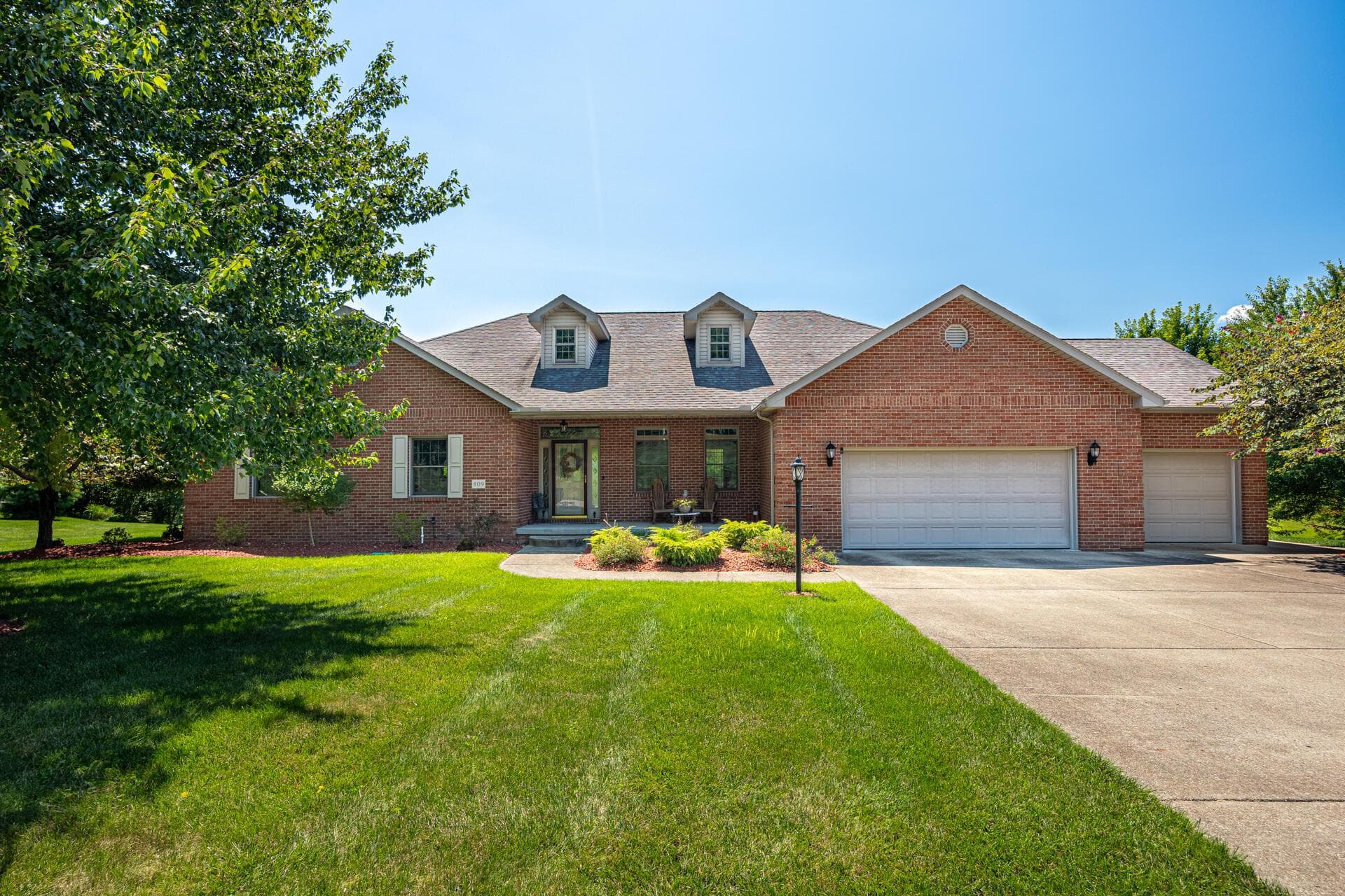 809 Sara Drive