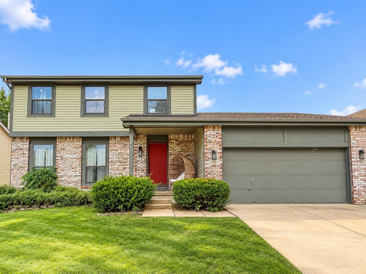 3280 Bellerive Drive — photo 1 of 37