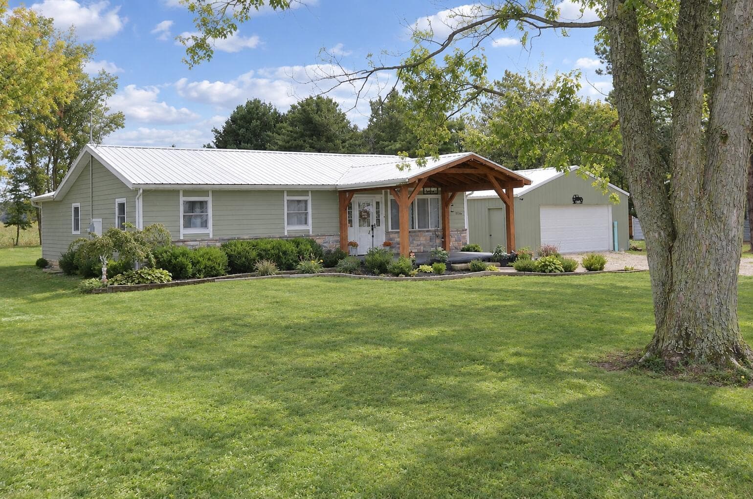 1136 County Road 21 — photo 1 of 8