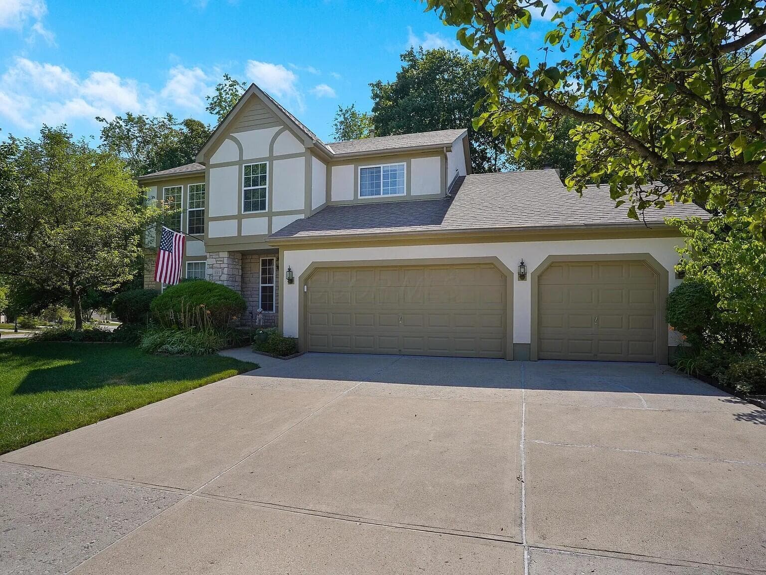 191 Royal Farm