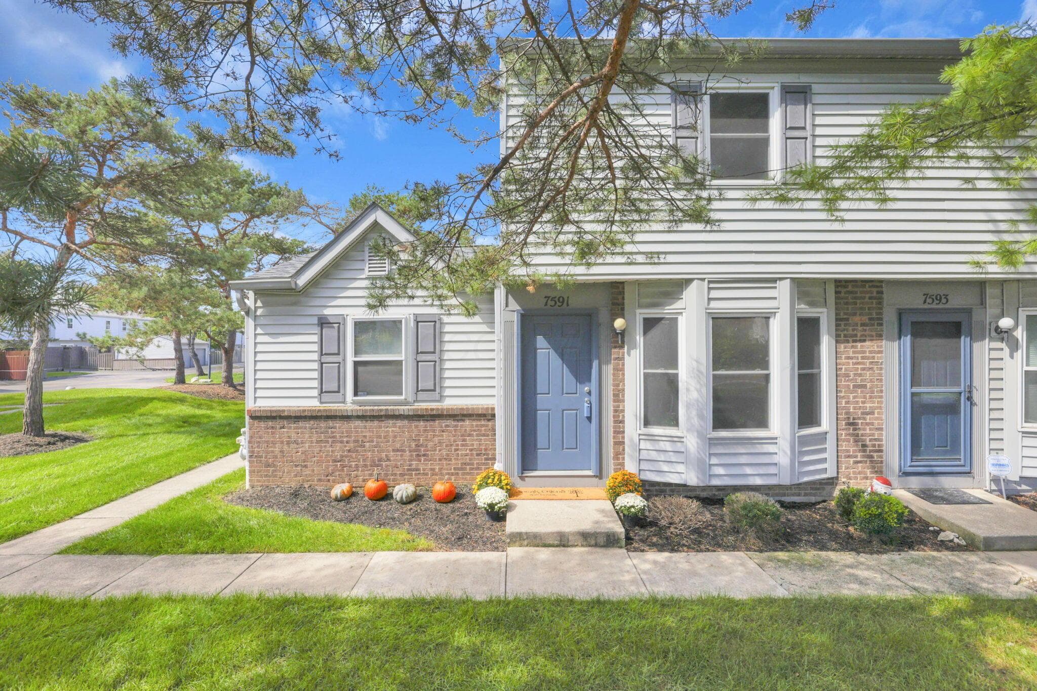 7591 Worthington Galena Road — photo 1 of 28