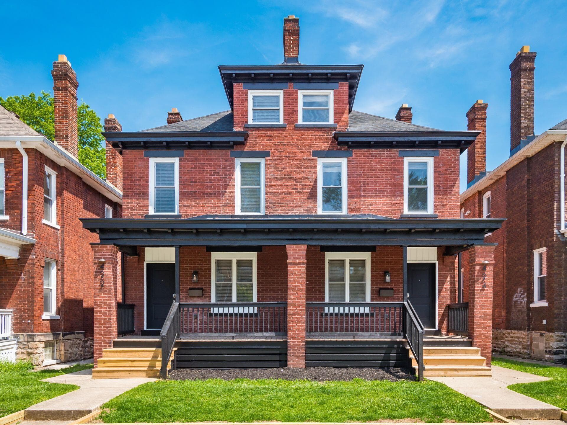 422-424 Morrison Avenue — photo 1 of 46