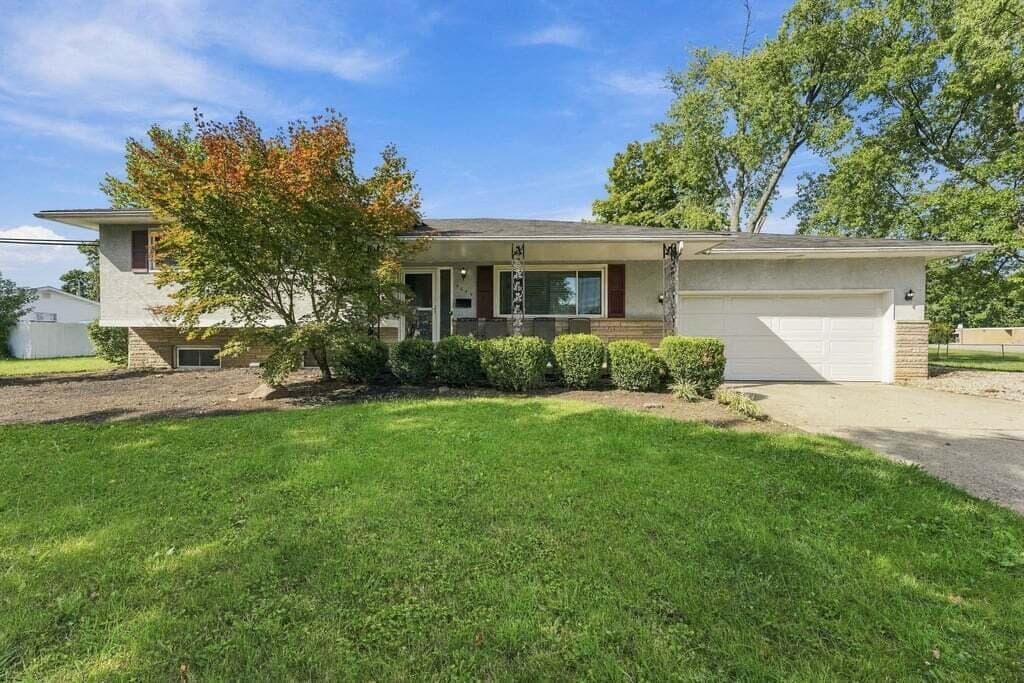 4845 Valley Forge Drive — photo 1 of 54