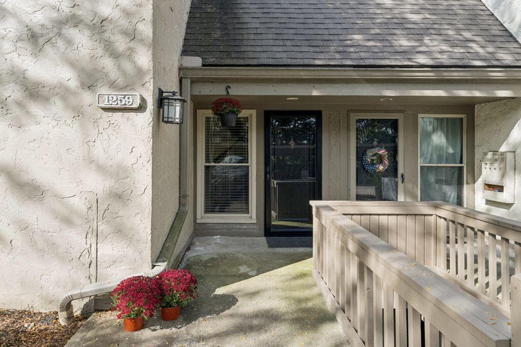 1259 Lake Shore Drive