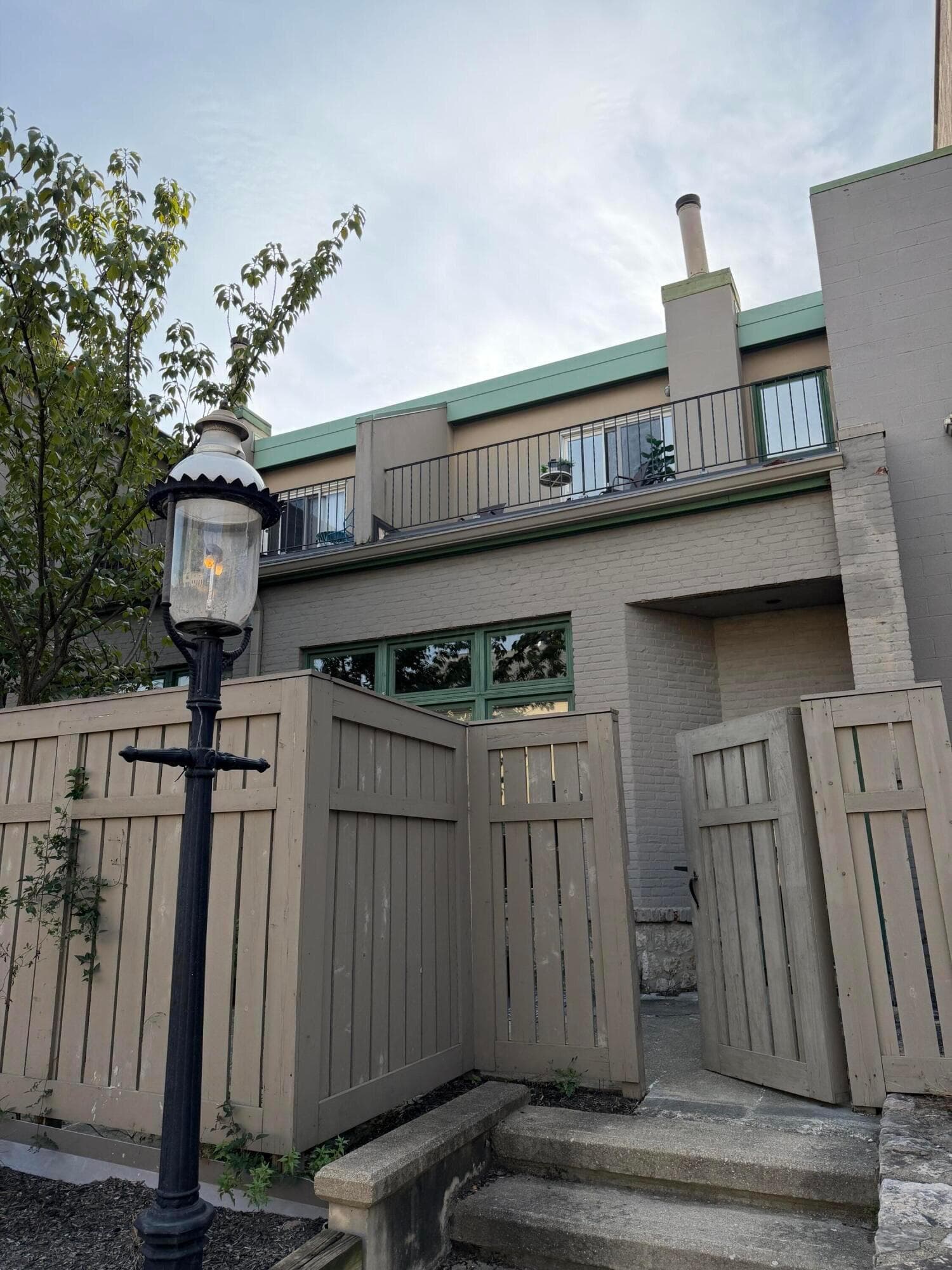 38 Hoster Street