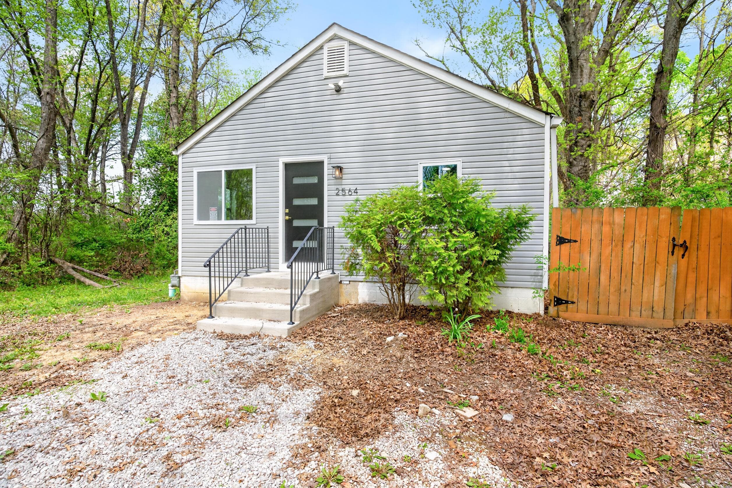 2564 Abington Road