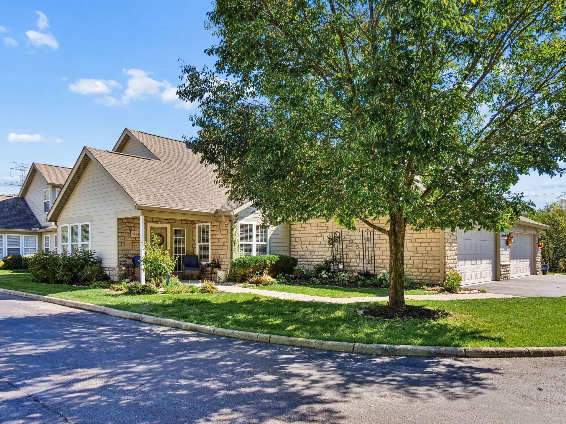 4793 Turning Leaf Place