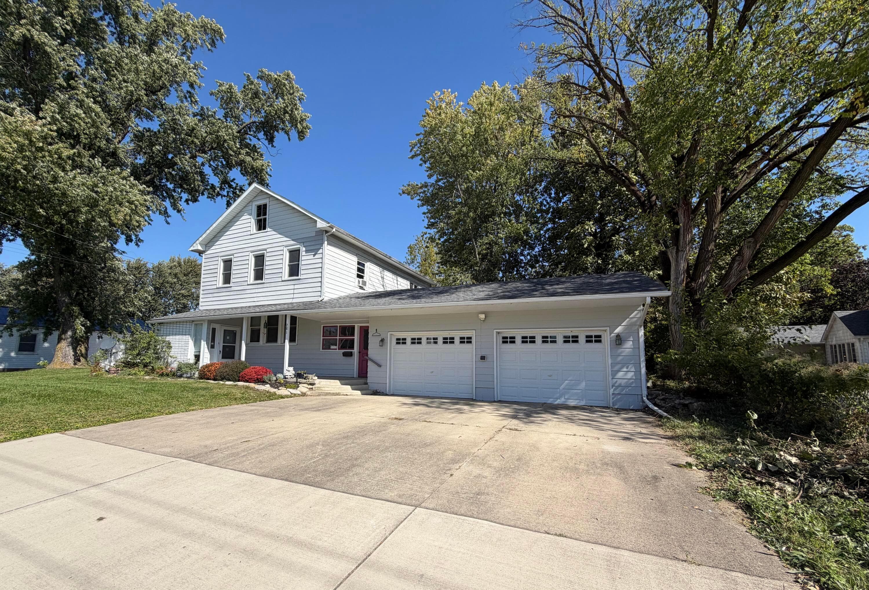 281 Franklin Street — photo 1 of 5