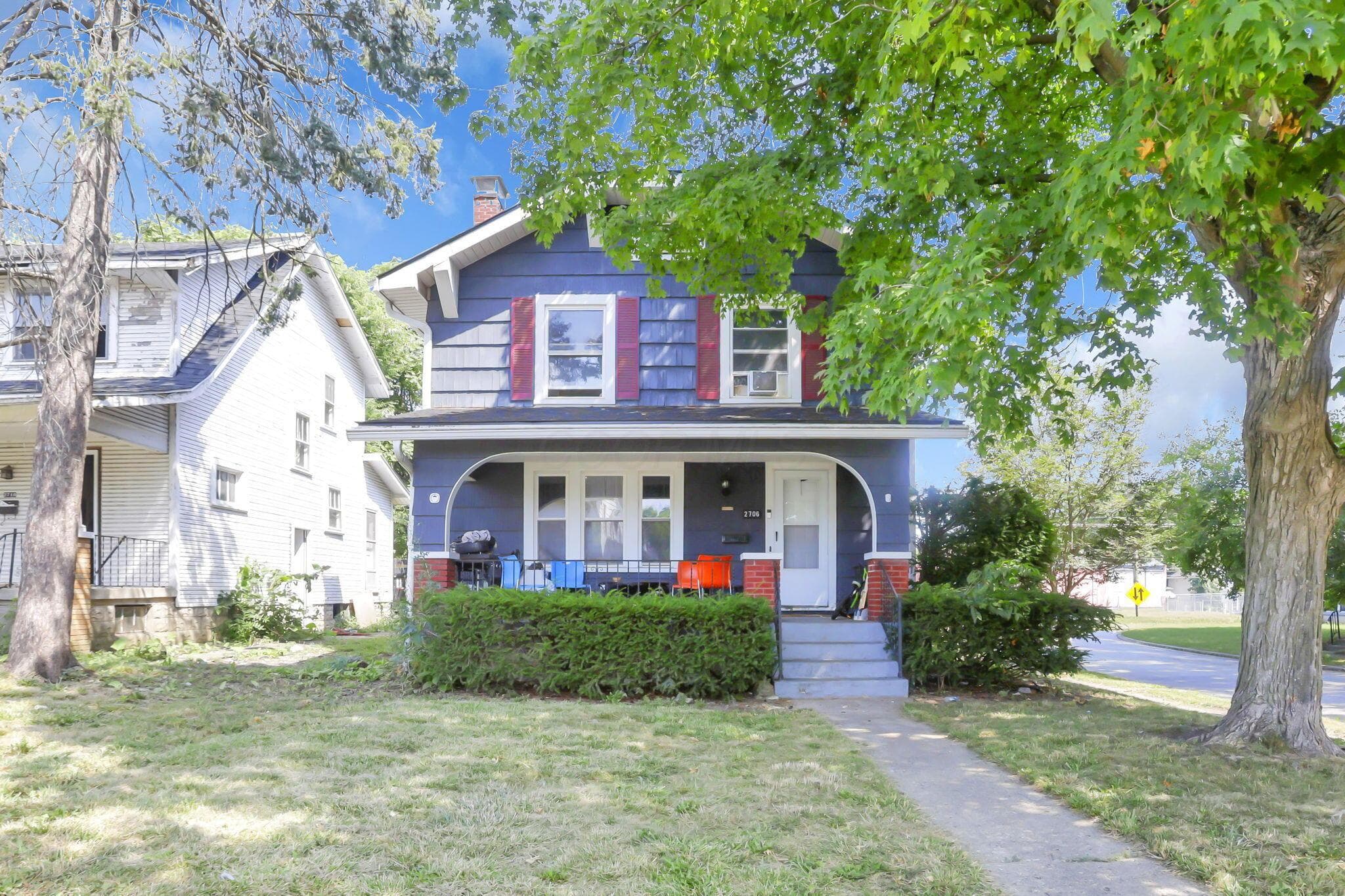 2706 Vida Place — photo 1 of 26