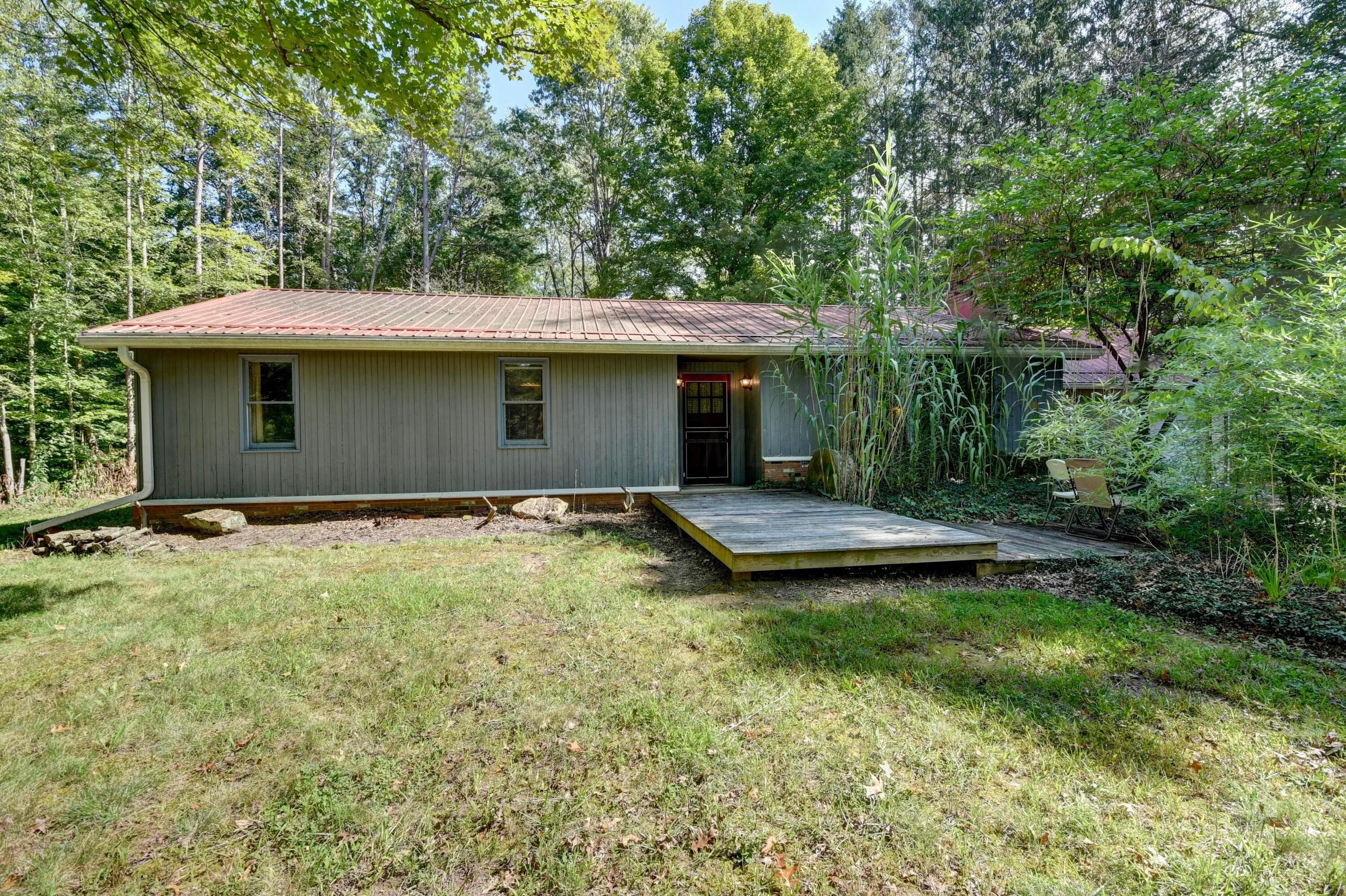 33111 Township Road 490 — photo 1 of 75