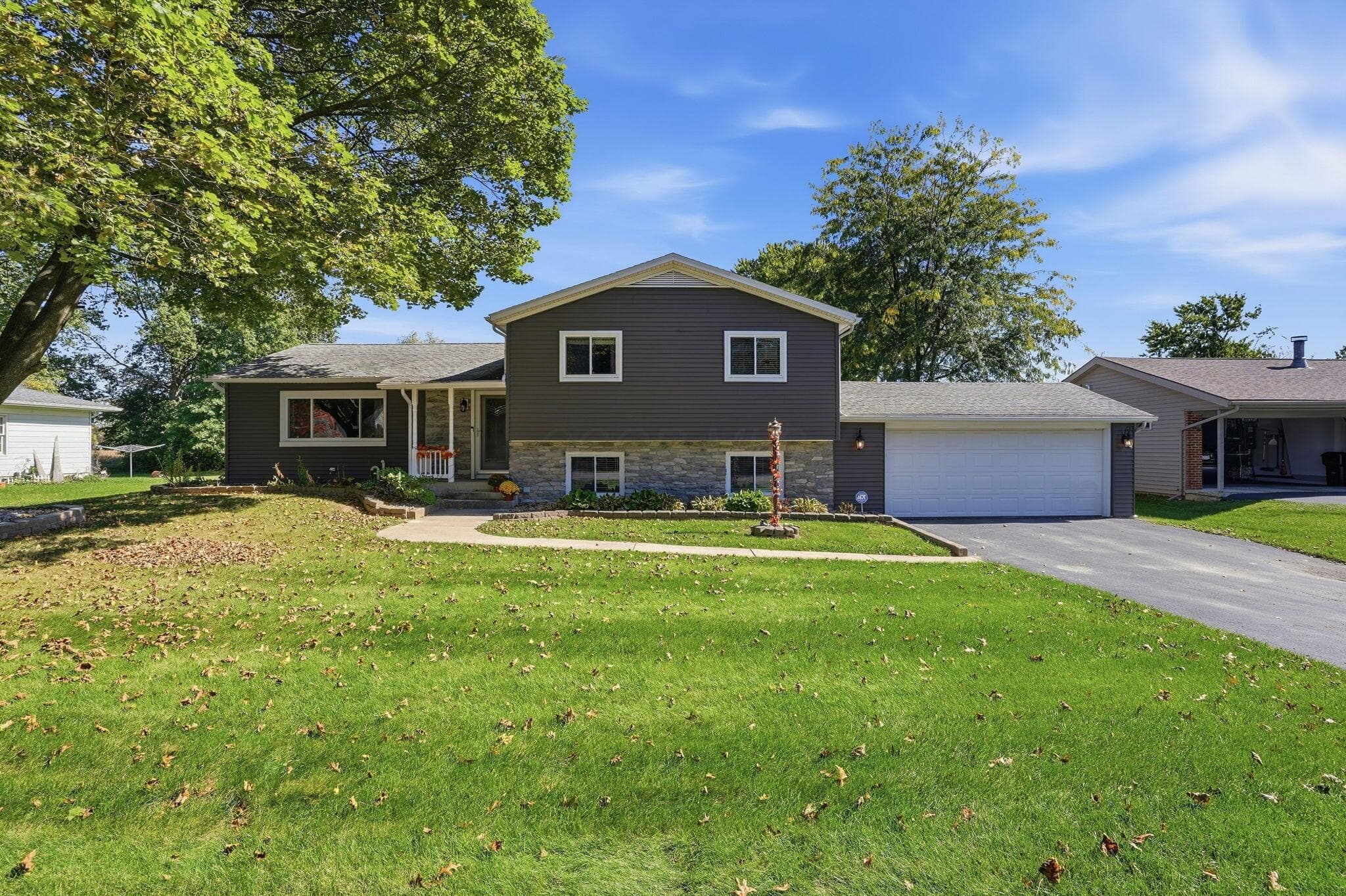145 Gibson Court