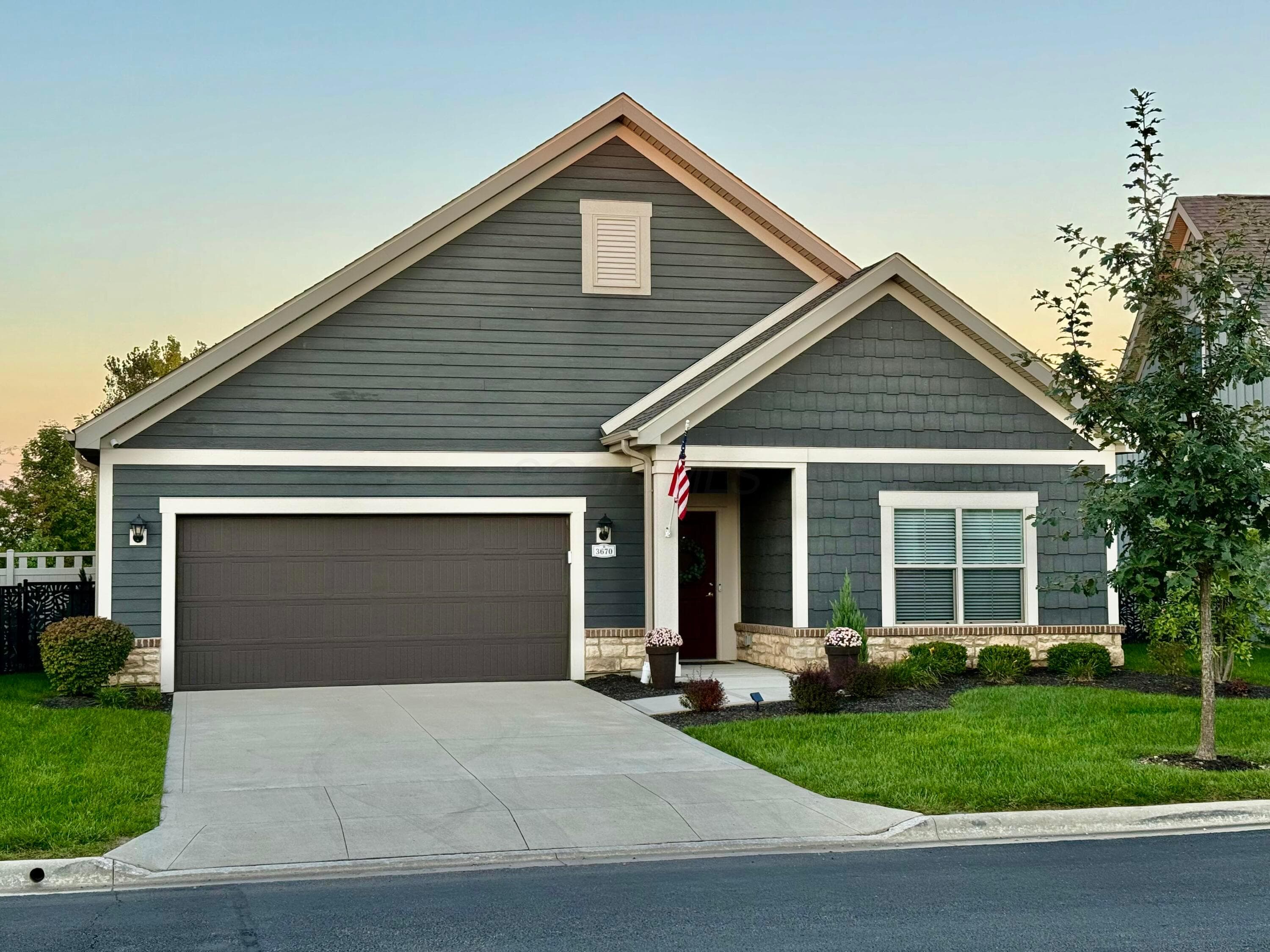 3670 Backstretch Way