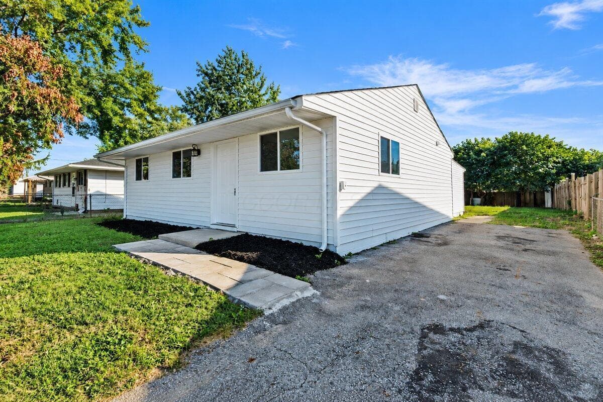 937 Hilock Road