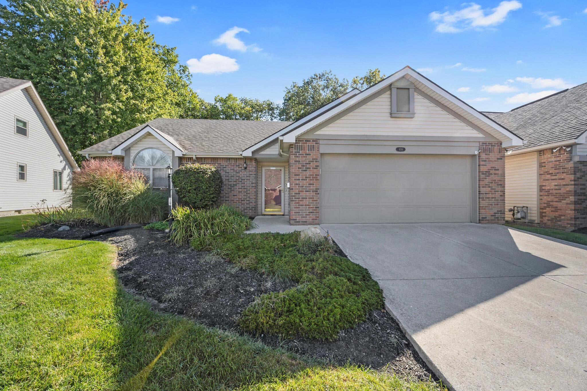 416 Woodside Place