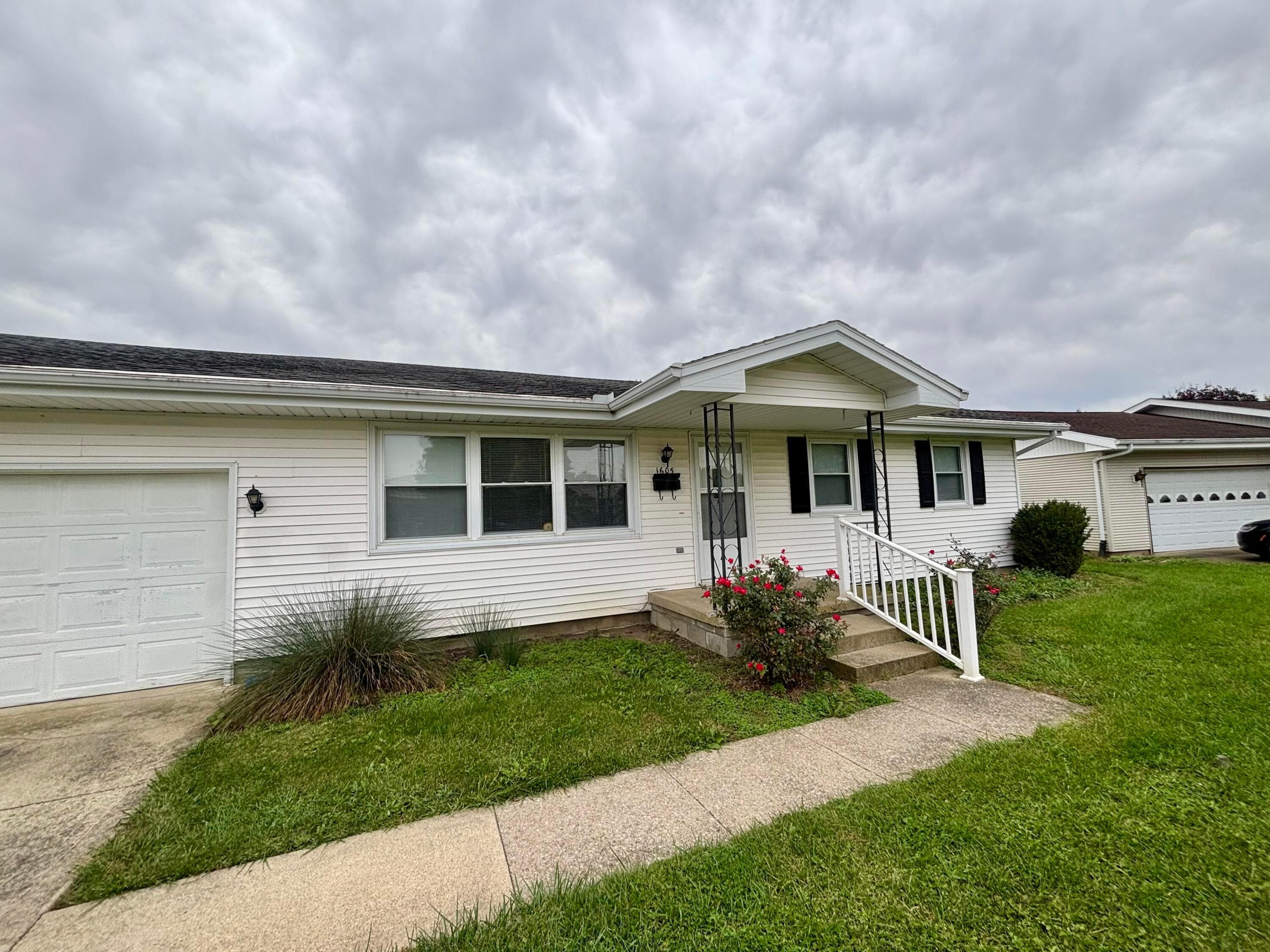 1605 Sunset Drive