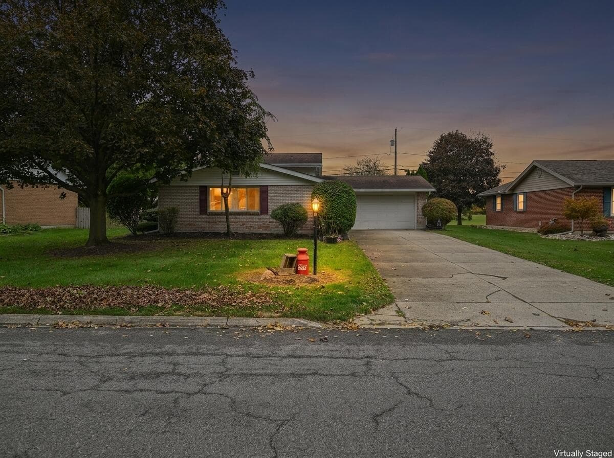 447 Edgefield Drive