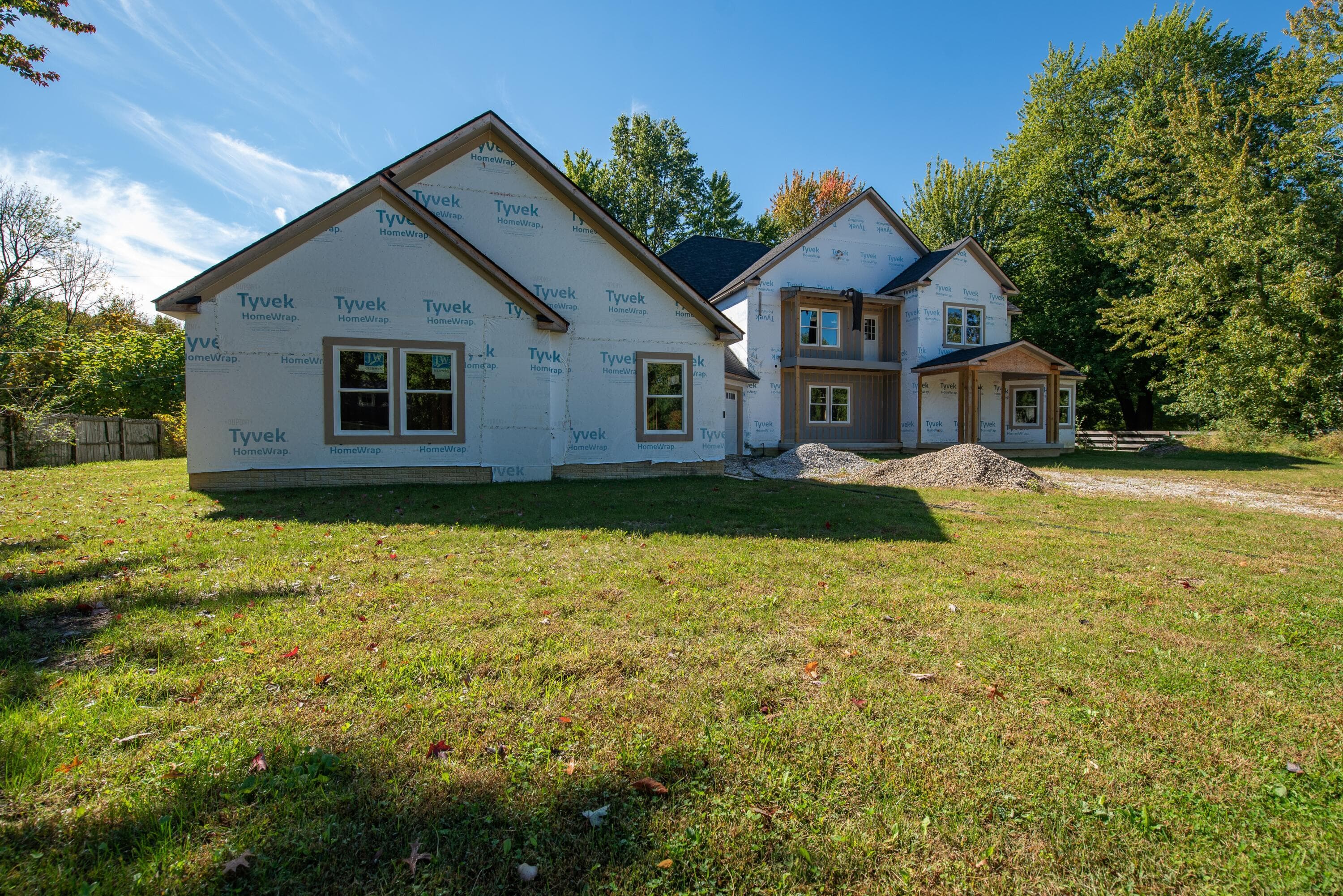 176 Summit Glen Road — photo 1 of 26