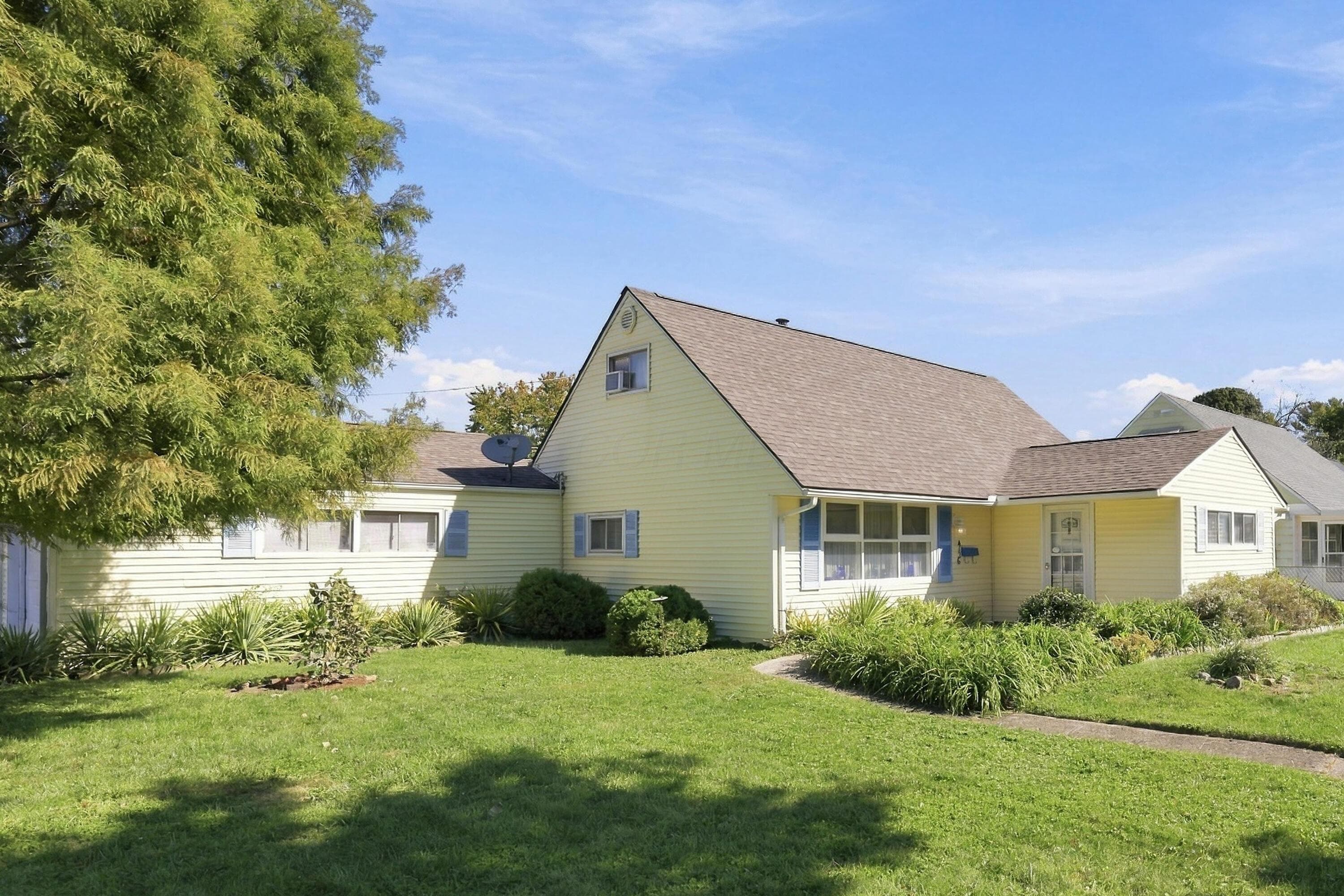 4126 Rickenbacker Avenue — photo 1 of 12