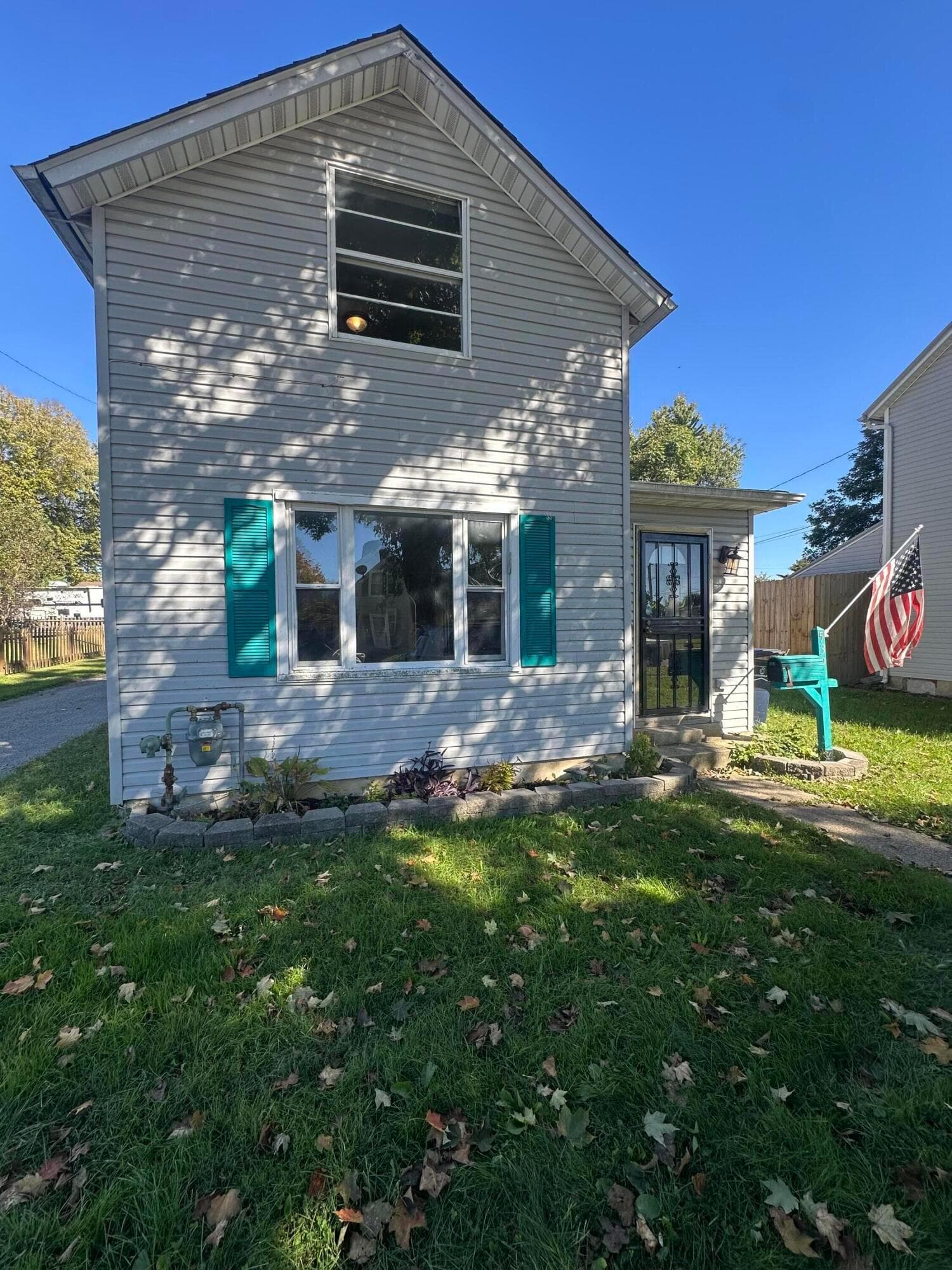 539 Walnut Street — photo 1 of 8