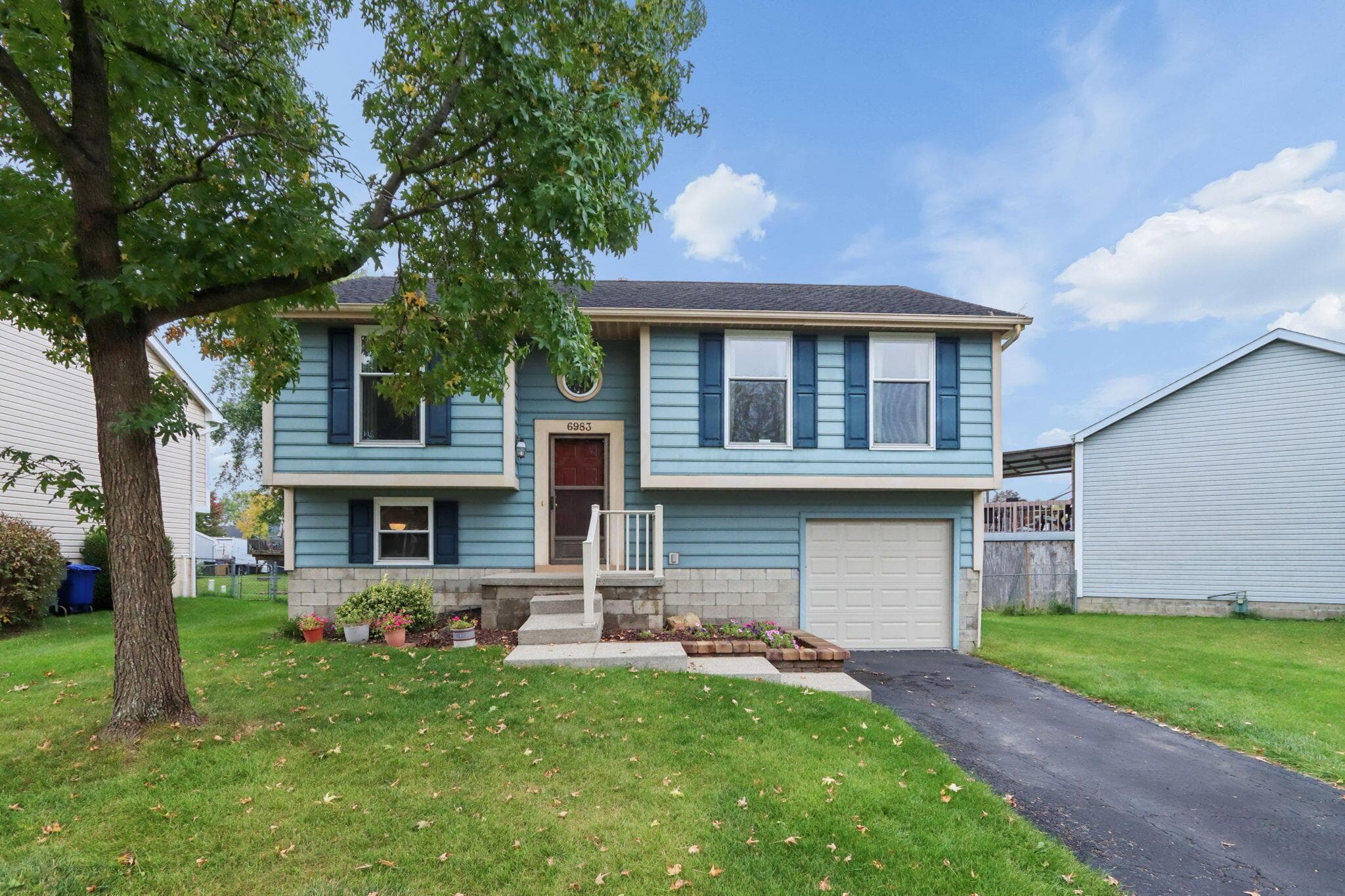 6983 Endsleigh Drive