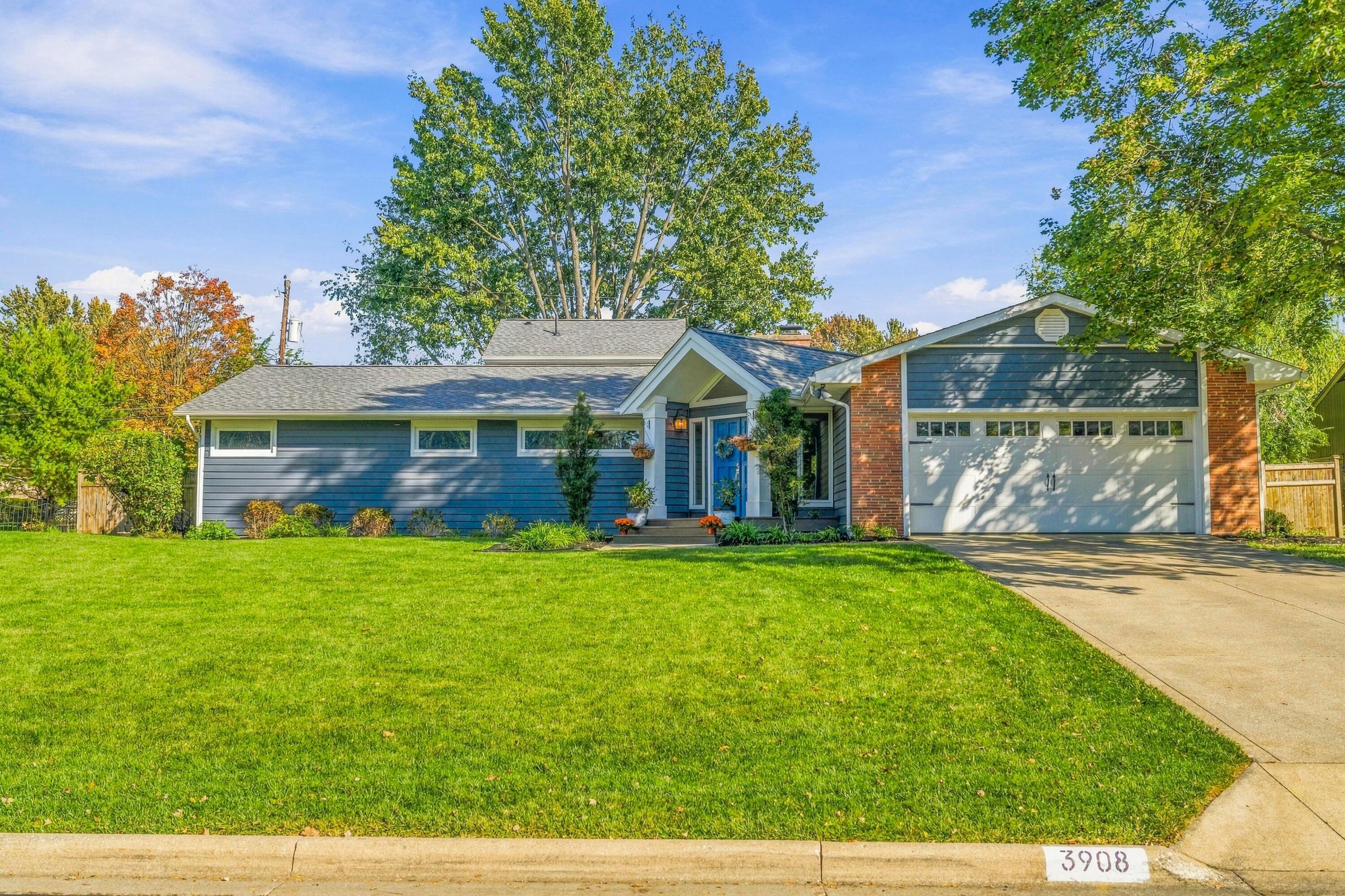 3908 Kioka Avenue