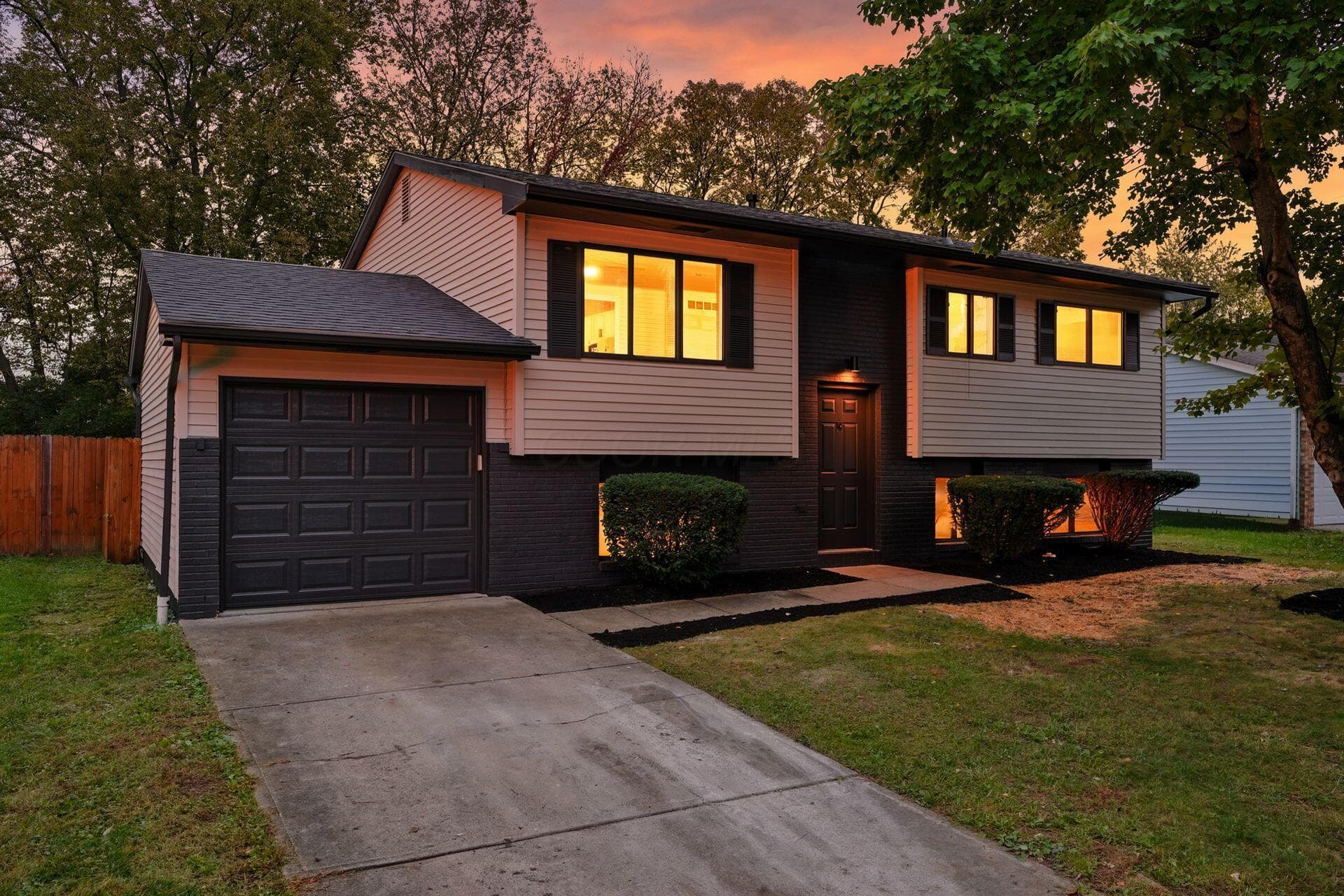 3060 Quinby Drive — photo 1 of 49