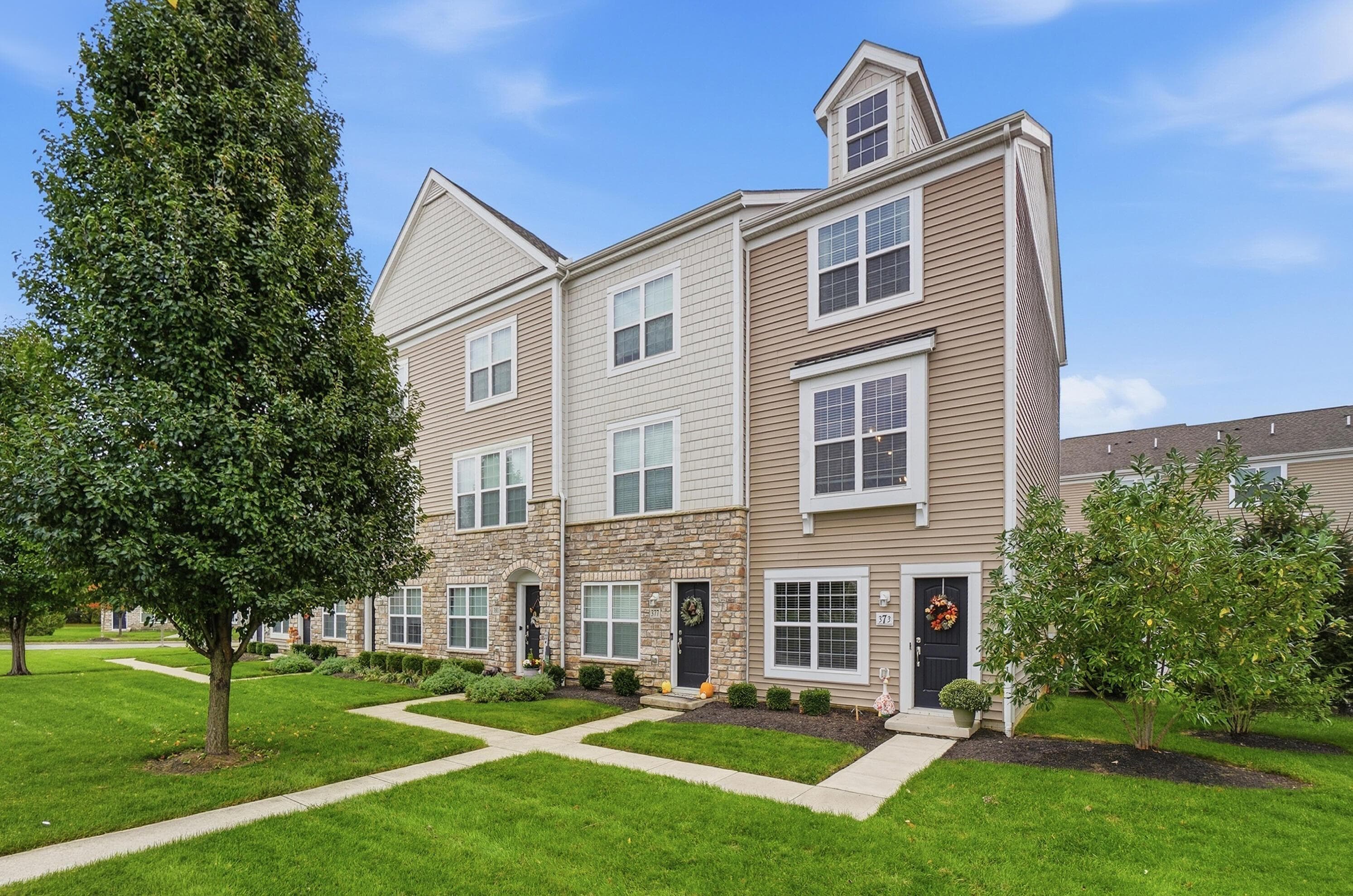 373 Laurel Creek Street — photo 1 of 42